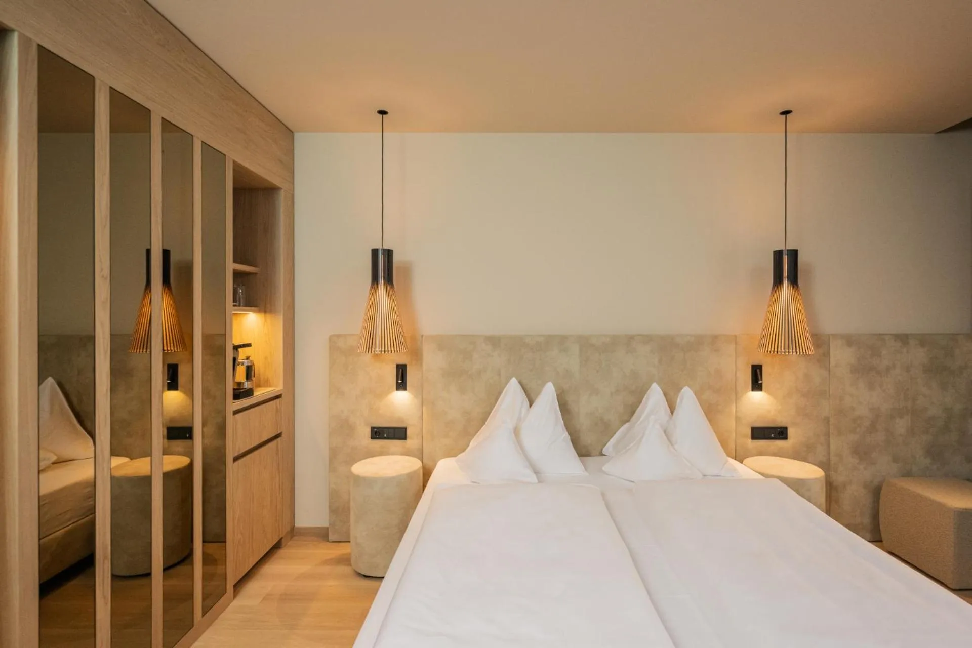 Bedroom, Bed in Hotel Therme Meran - Terme Merano