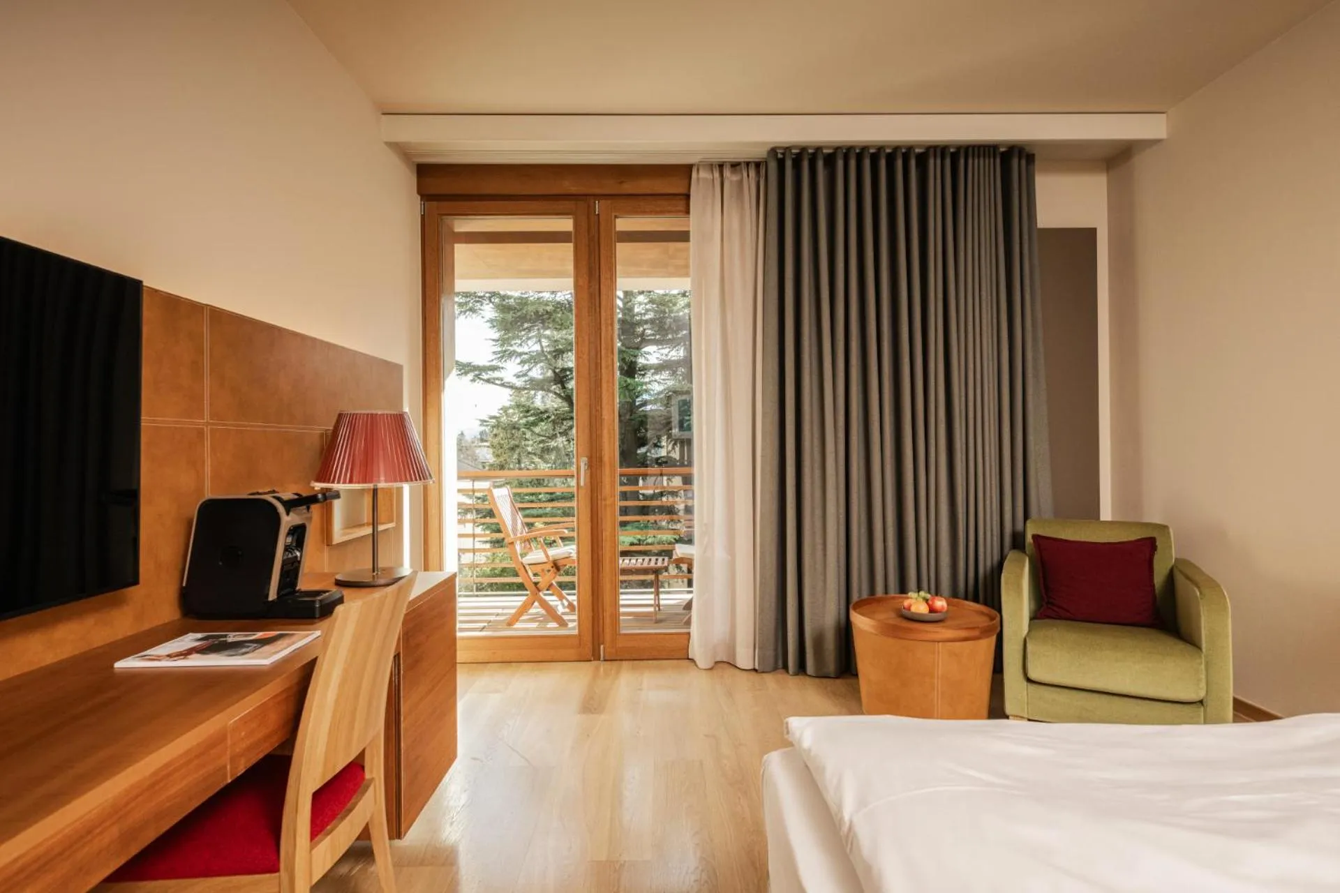 Photo of the whole room, Bed in Hotel Therme Meran - Terme Merano