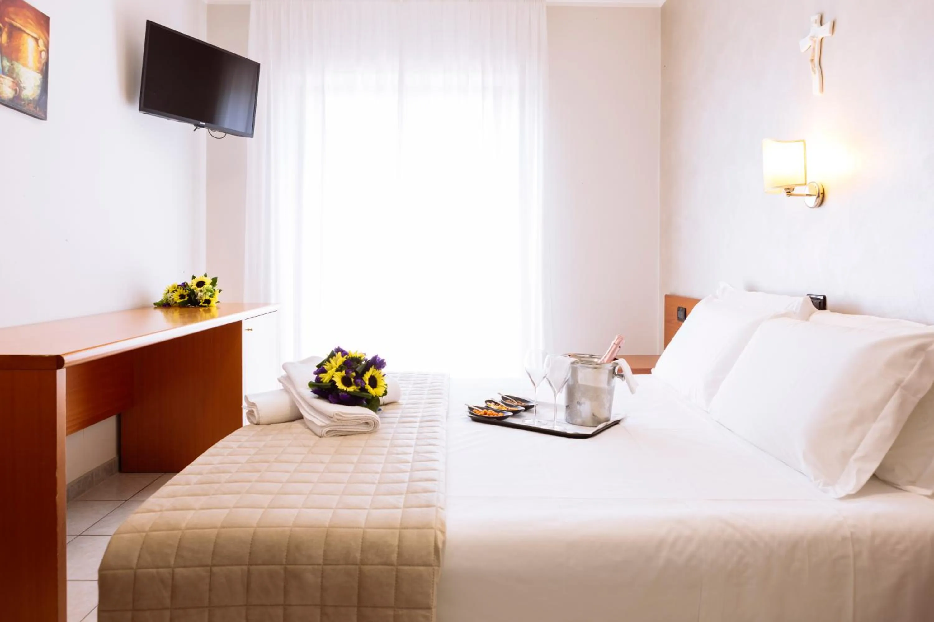 Bed in Hotel Leon - Ristorante Al Cavallino Rosso