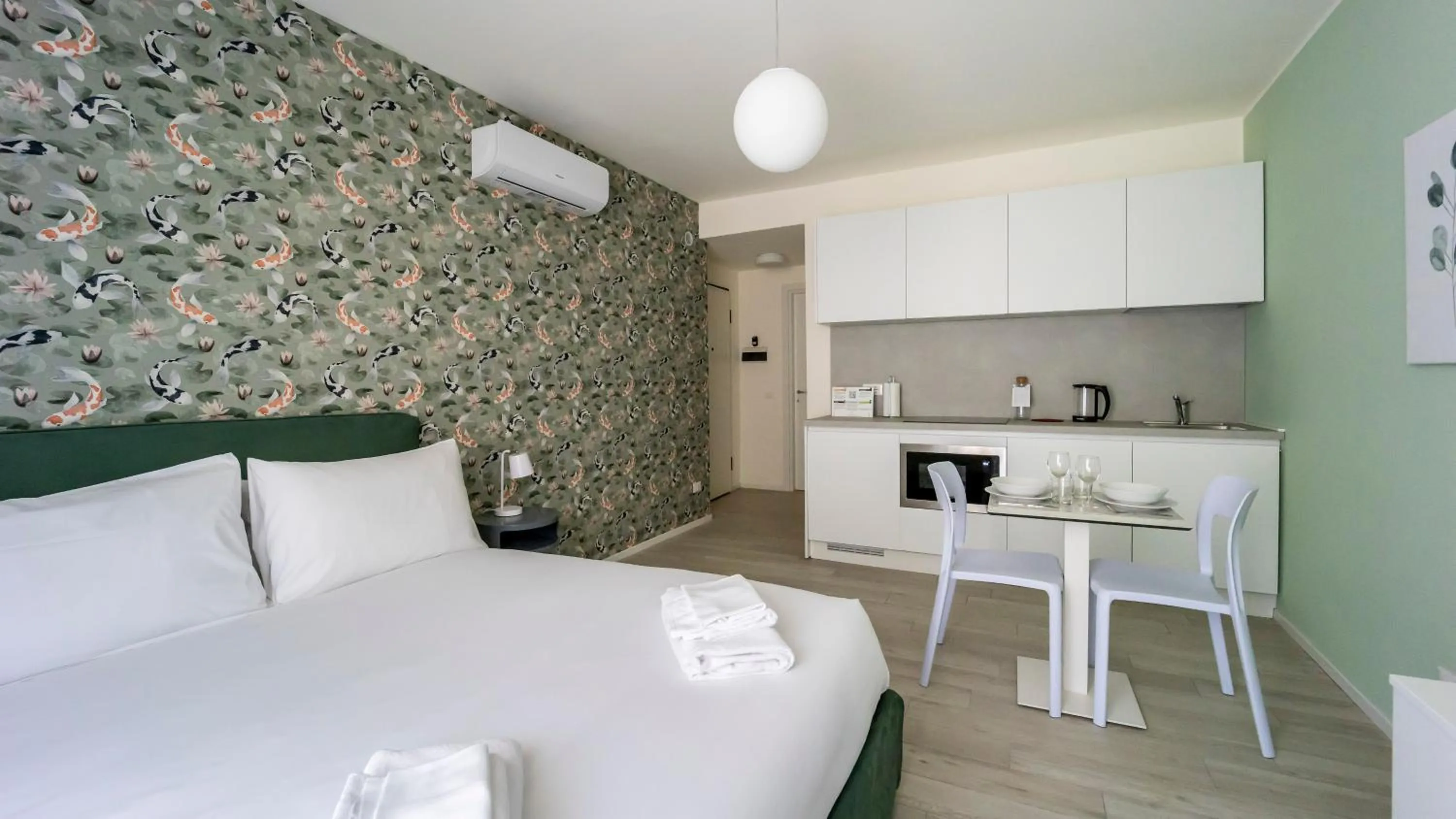 Italianway - The B Village Business