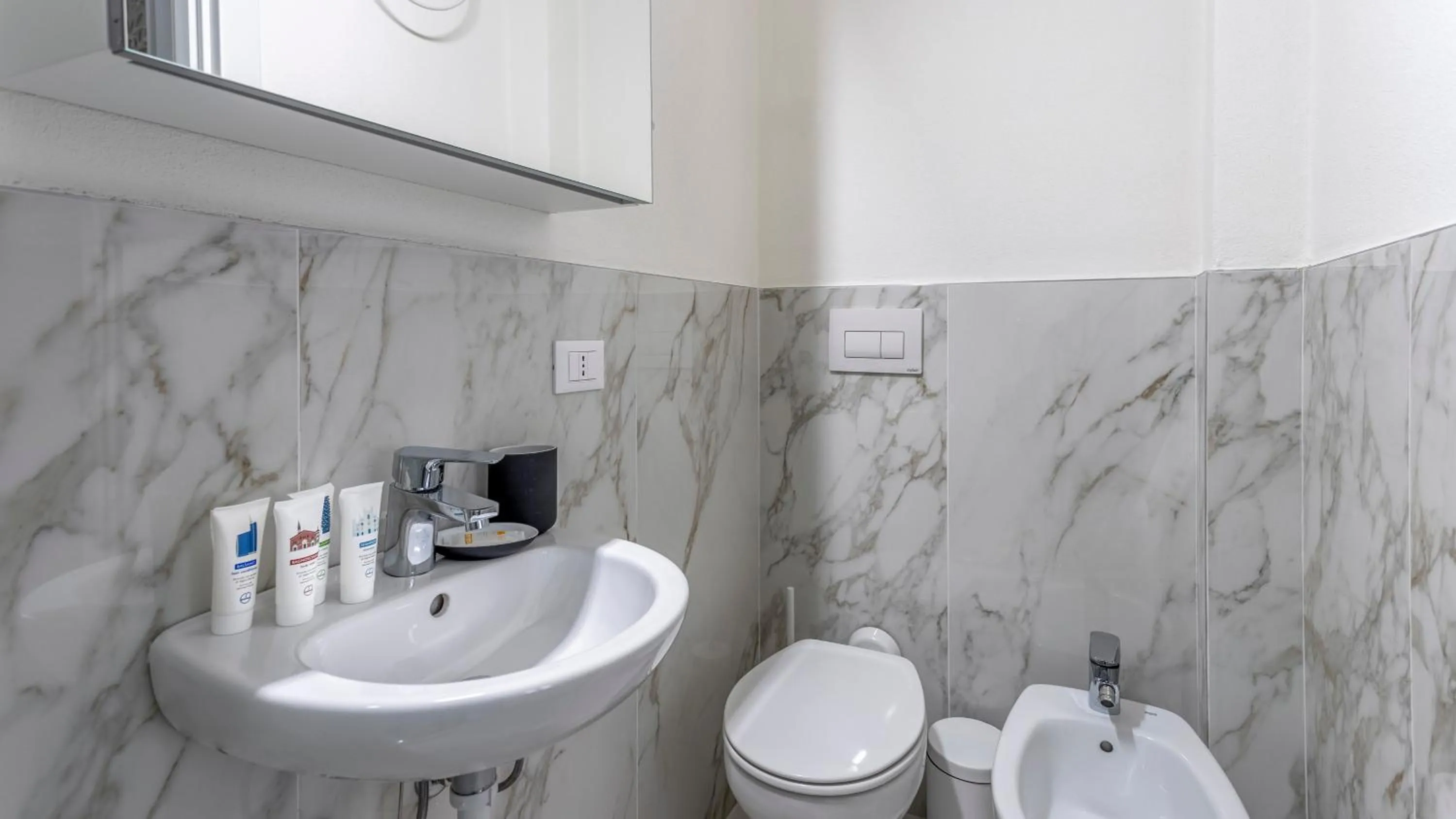 Bathroom in Italianway - The B Village Business