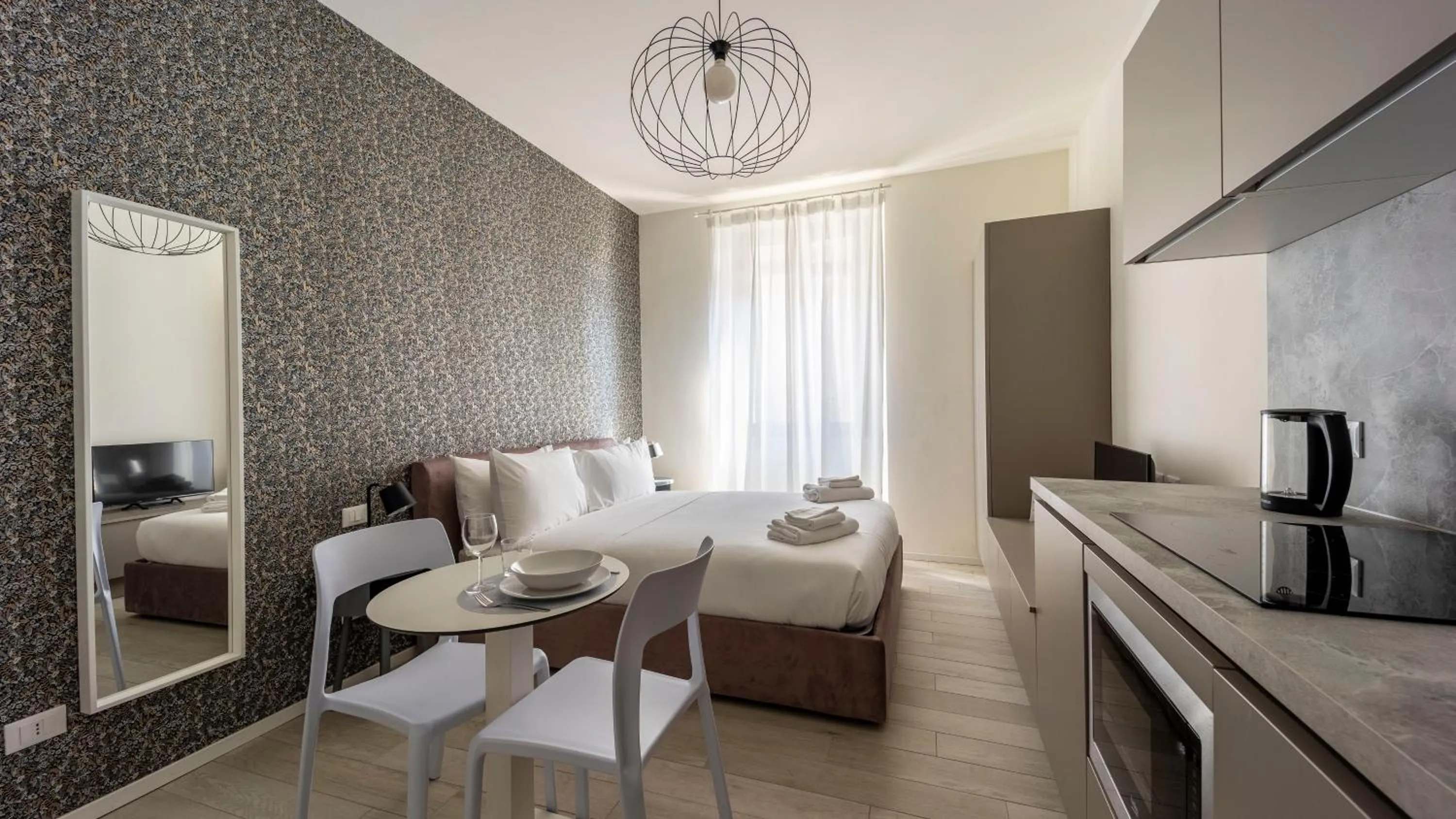 Photo of the whole room in Italianway - The B Village Business