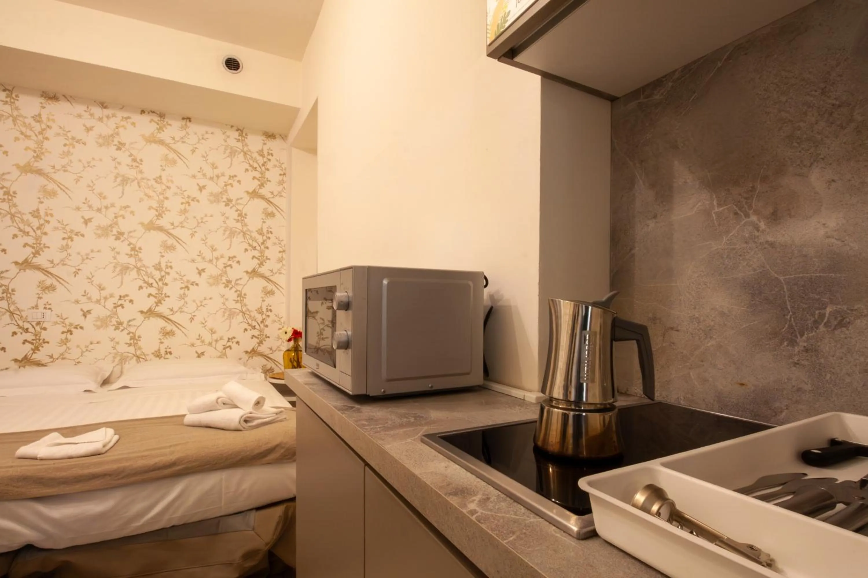 Bed in Italianway - The B Village Business