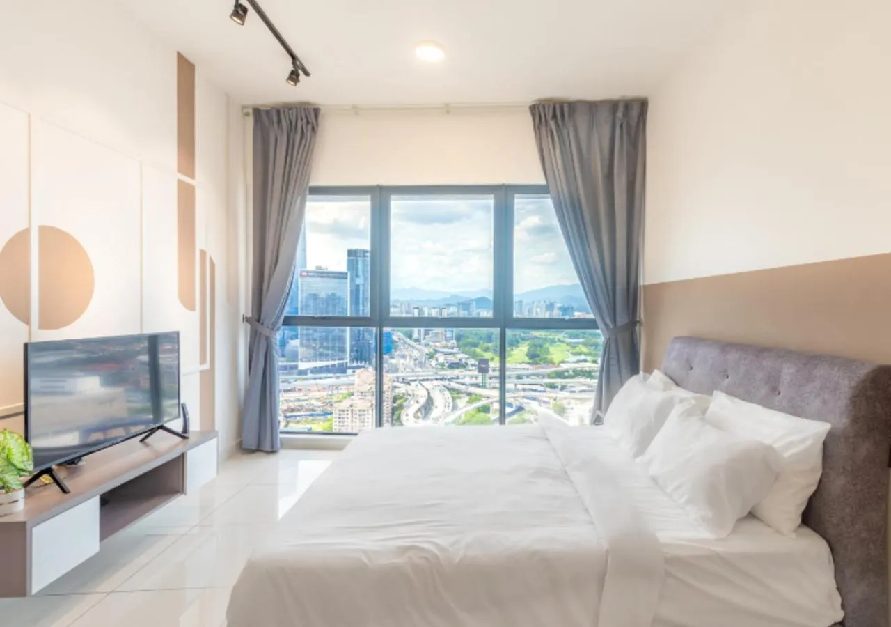 Bed in Greystone Continew Residensi