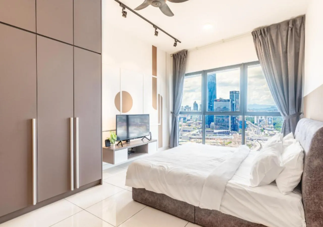 Bed in Greystone Continew Residensi