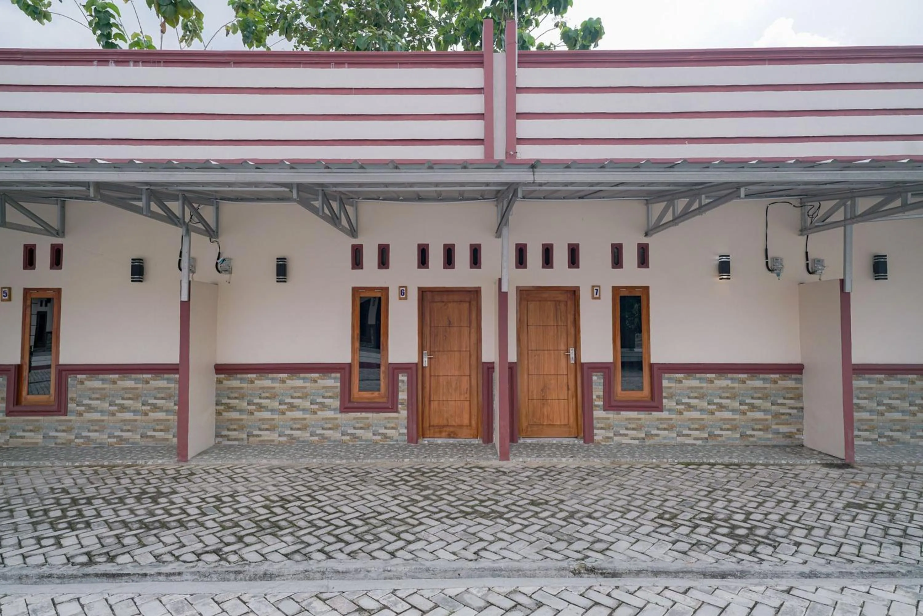 Property building in RedDoorz @ Seputih Jaya Lampung