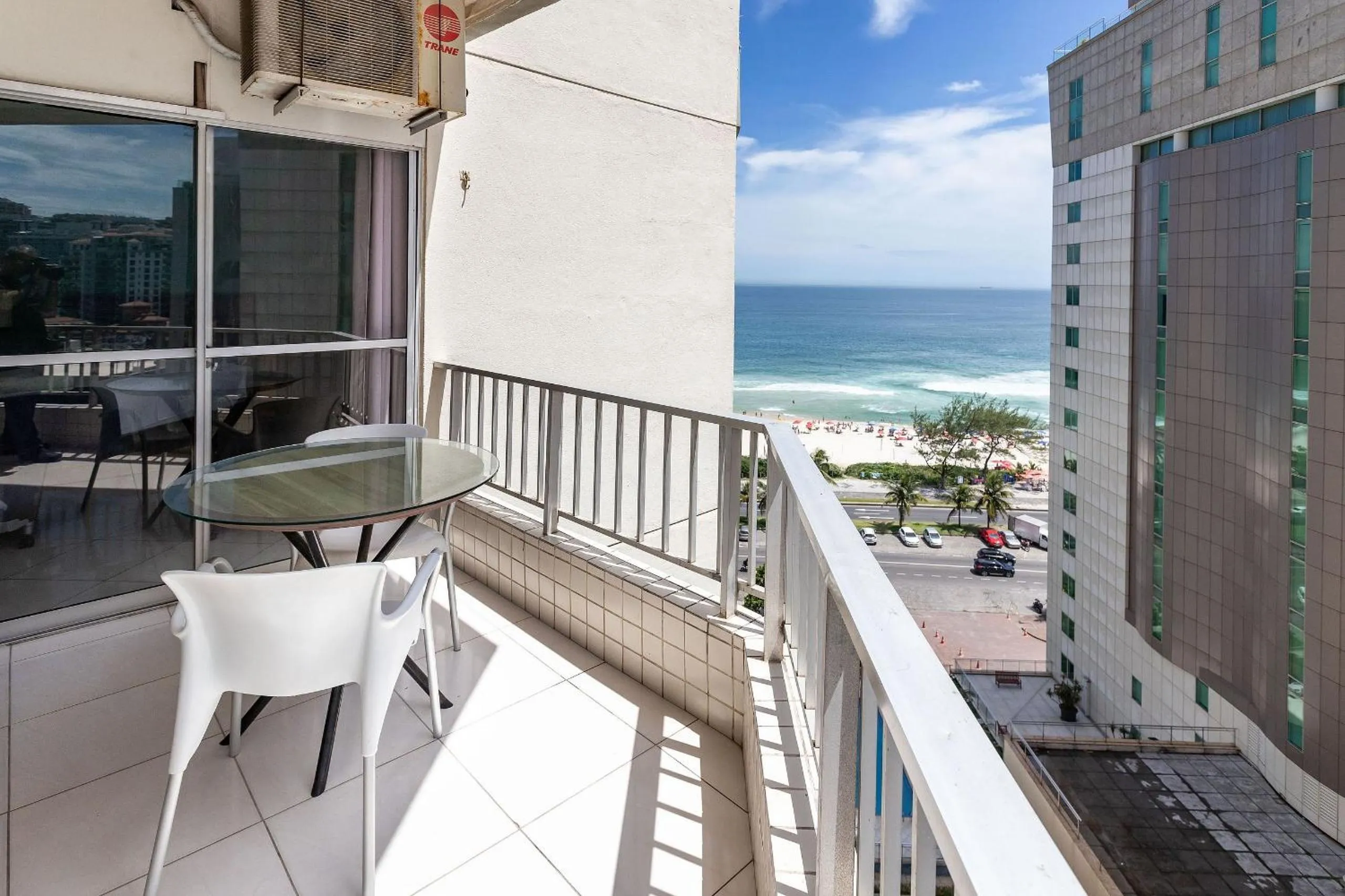 Balcony/Terrace in Rental Home Barra Palace Vista para o mar
