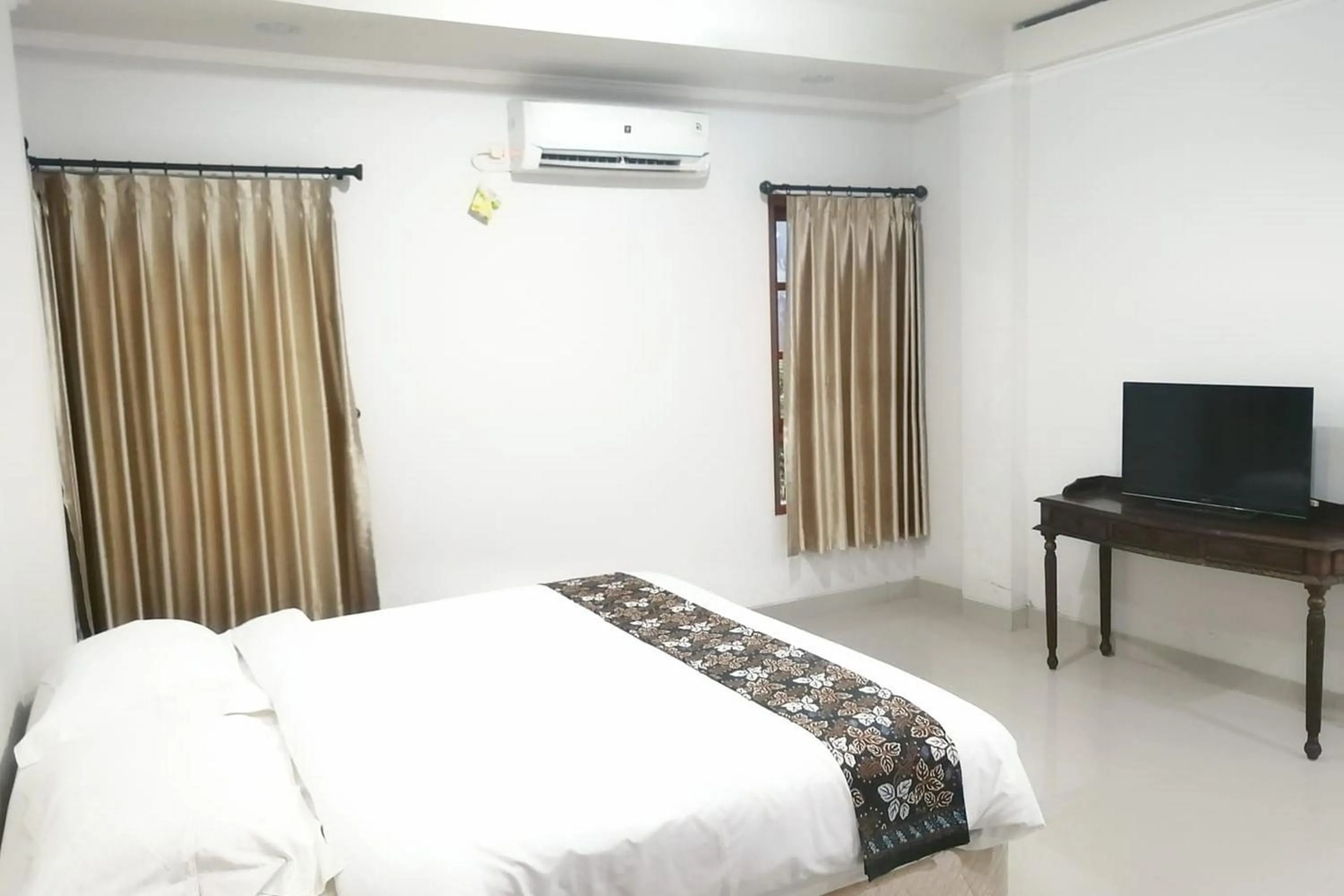 Bedroom, Bed in Tiray Homestay Syariah Yogyakarta Mitra RedDoorz