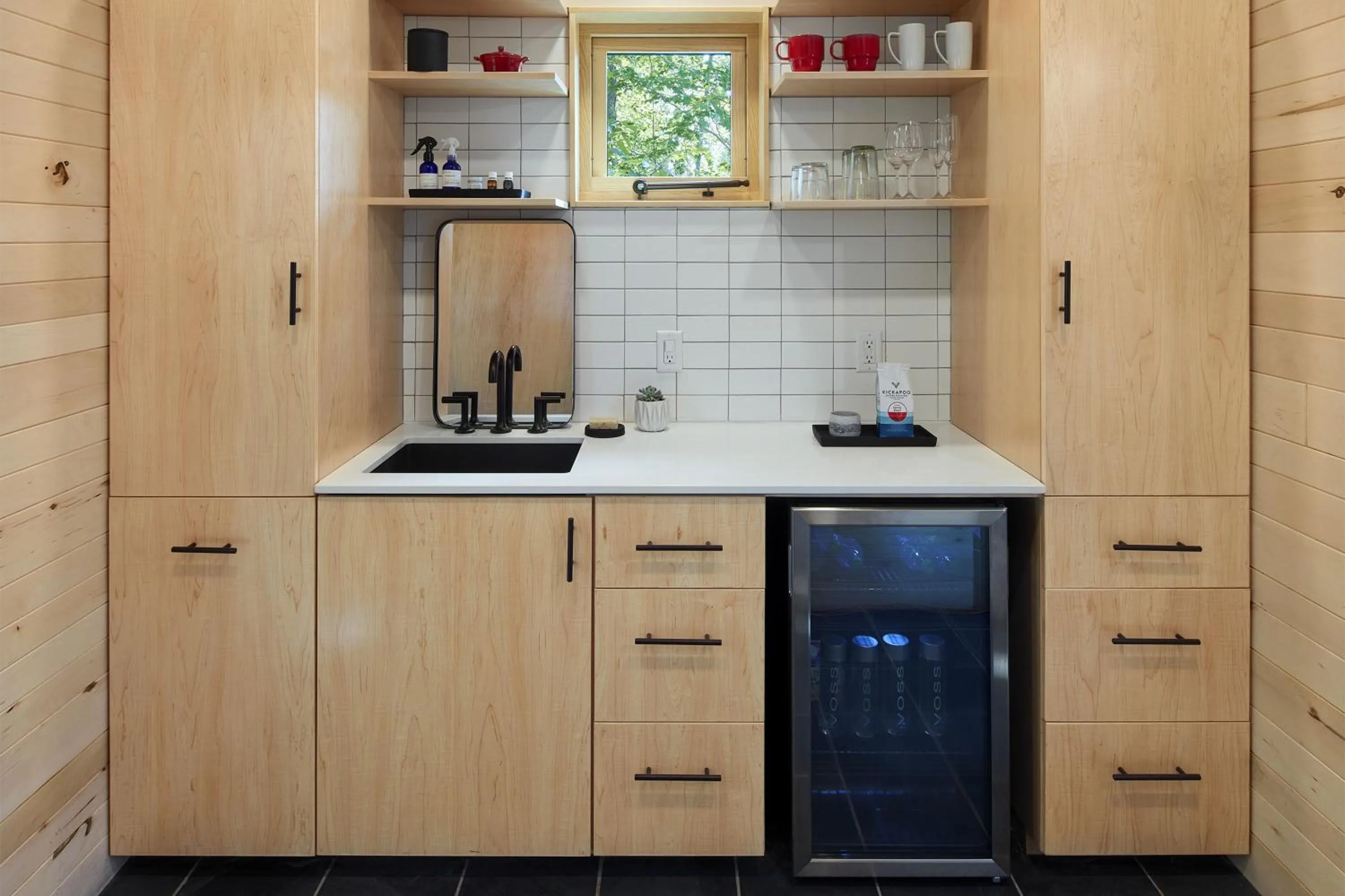 Kitchen or kitchenette in Wild Rice Retreat