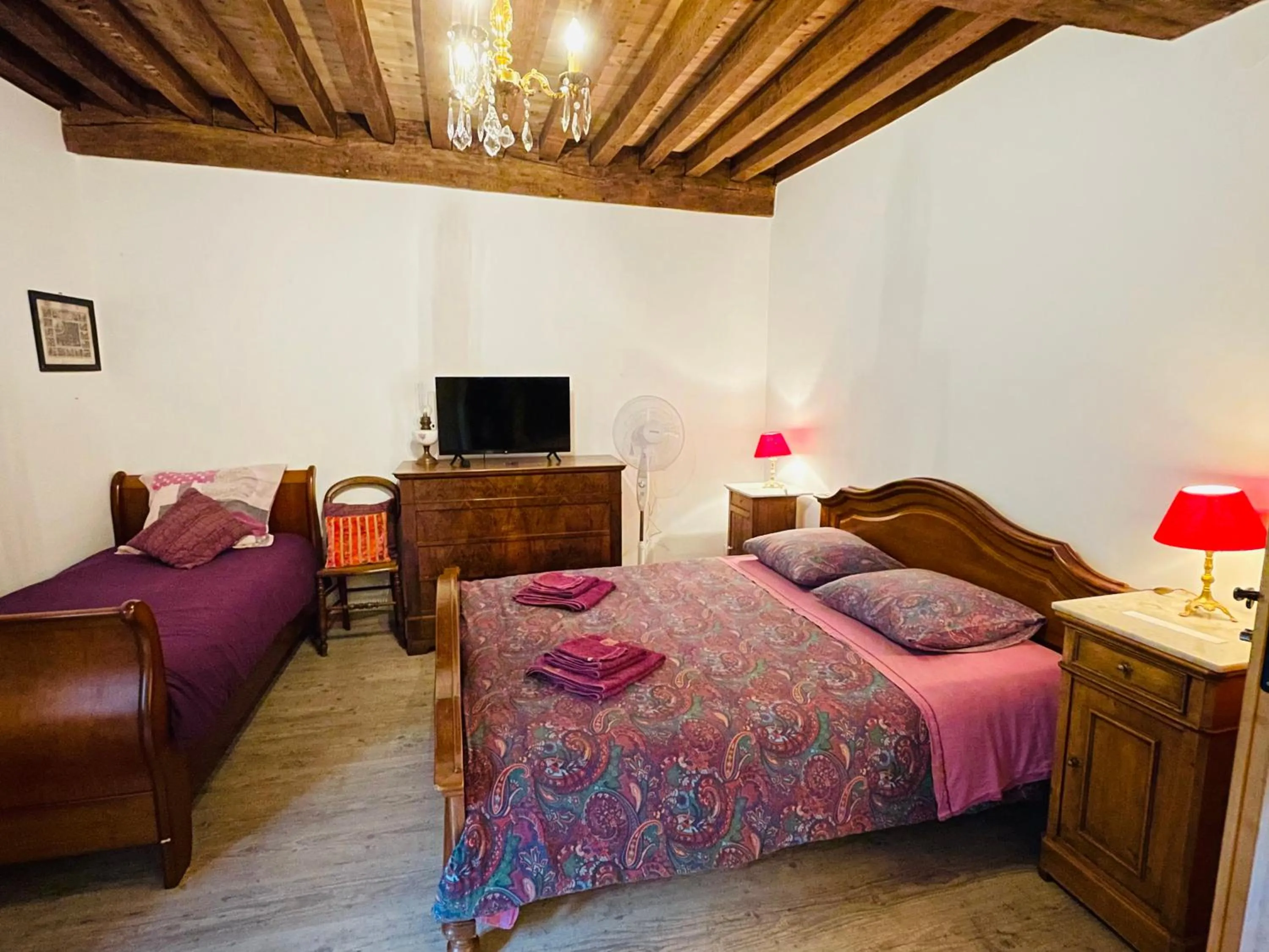 Photo of the whole room in Manoir Saint-Pierre