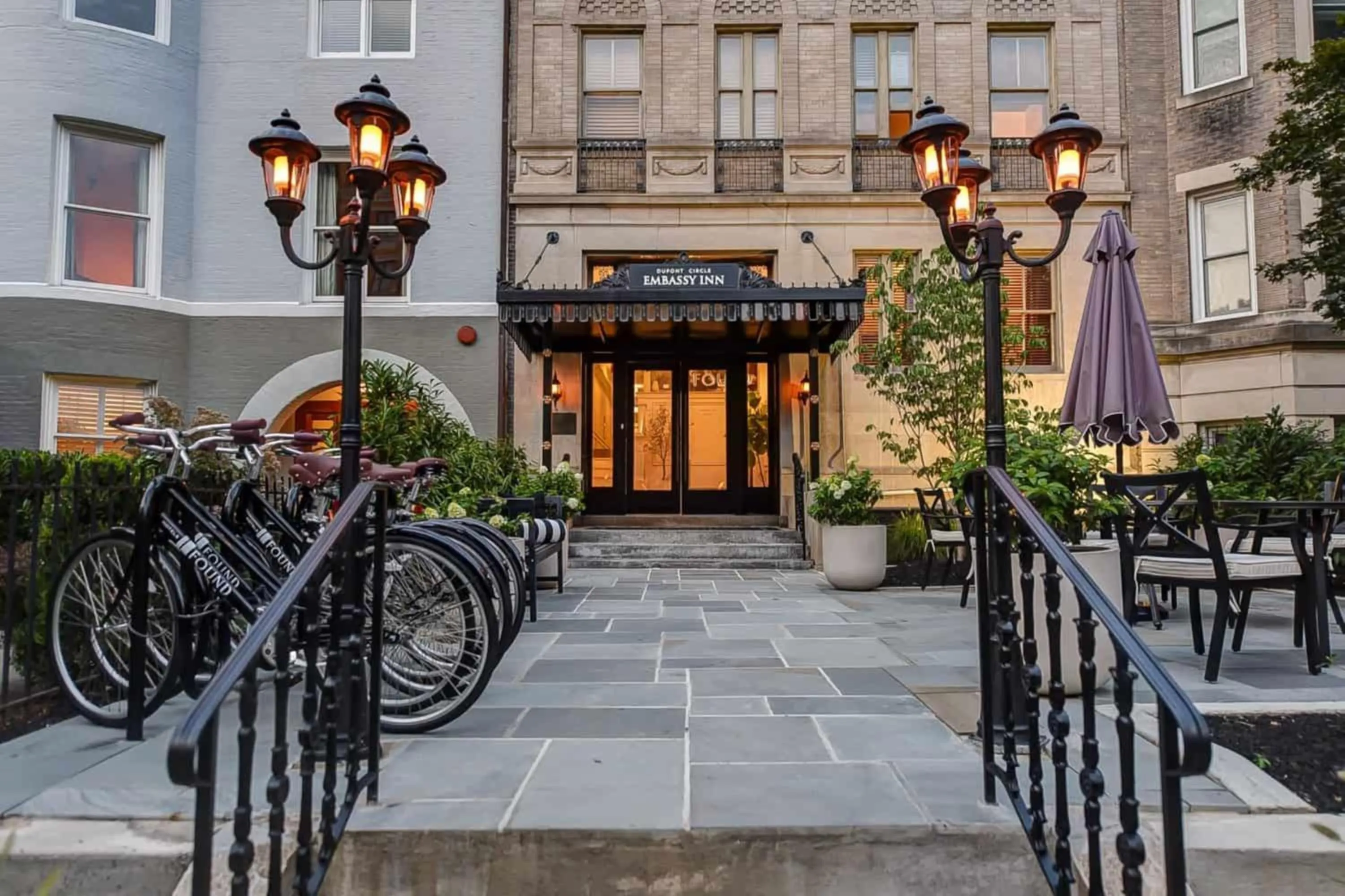 Property building in Found Dupont Circle powered by Sonder