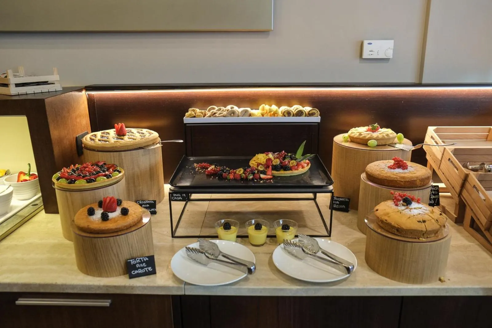 Buffet breakfast in Hotel Select Suites & Spa - Apartments
