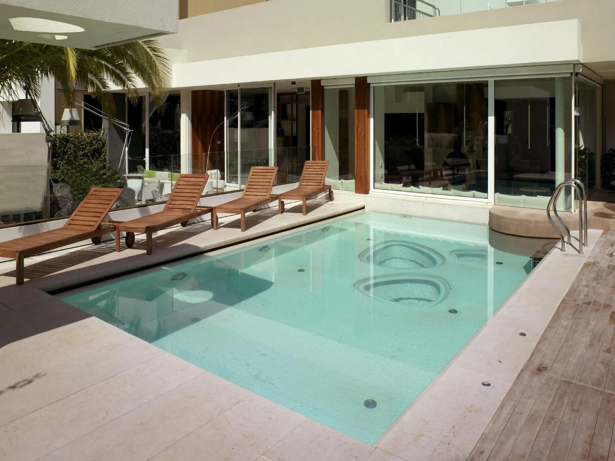 Garden in Hotel Select Suites & Spa - Apartments