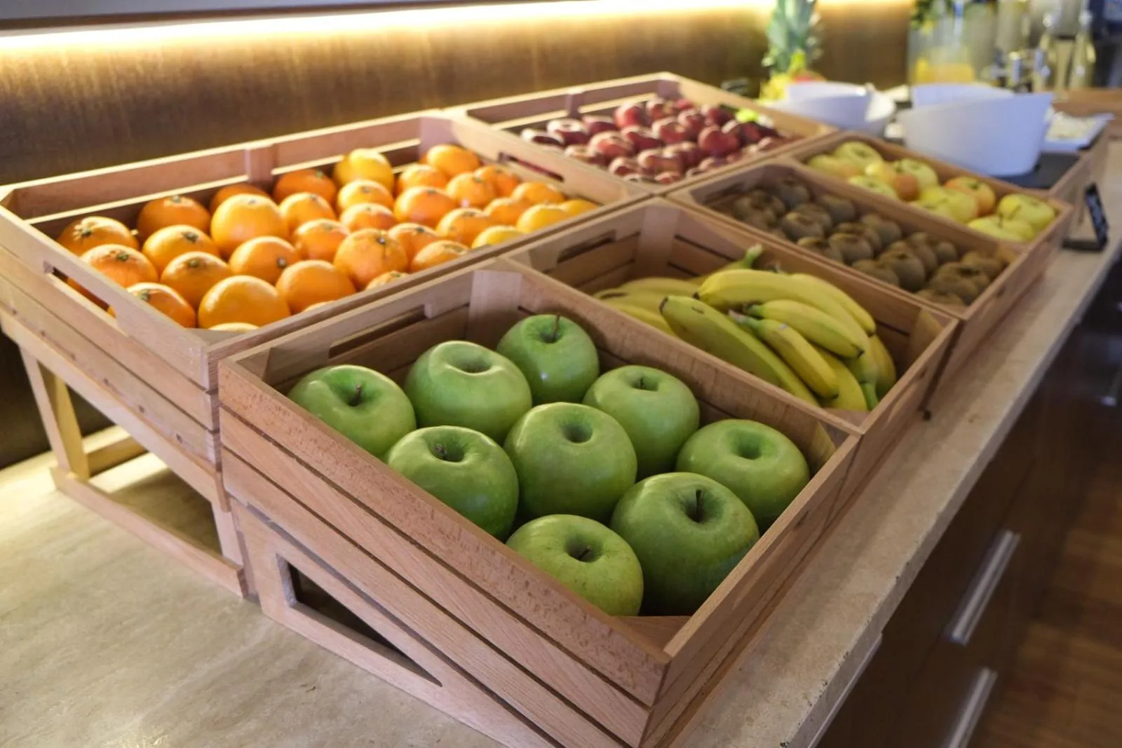 Buffet breakfast in Hotel Select Suites & Spa - Apartments