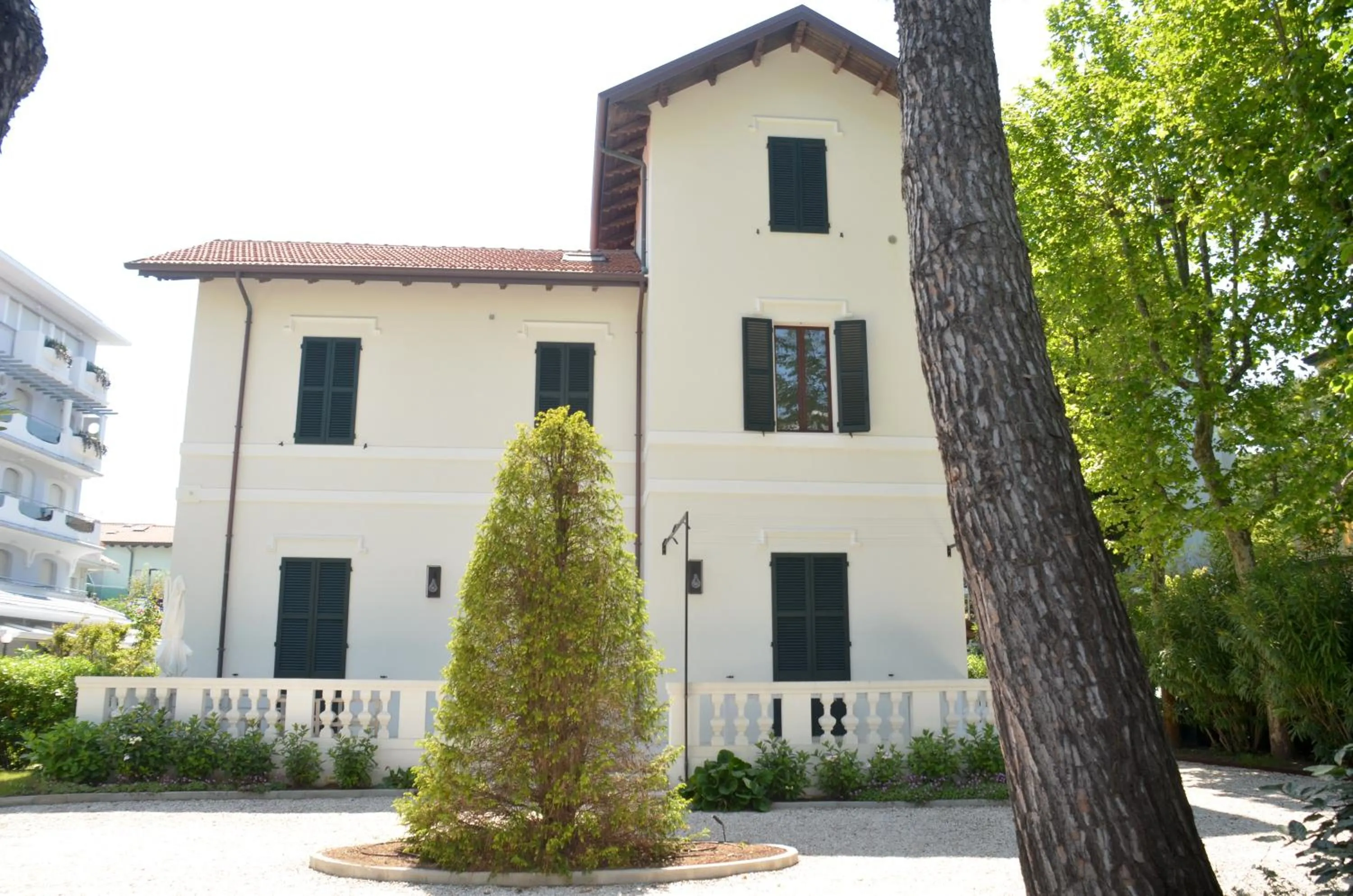 Property building in Hotel Select Suites & Spa - Apartments