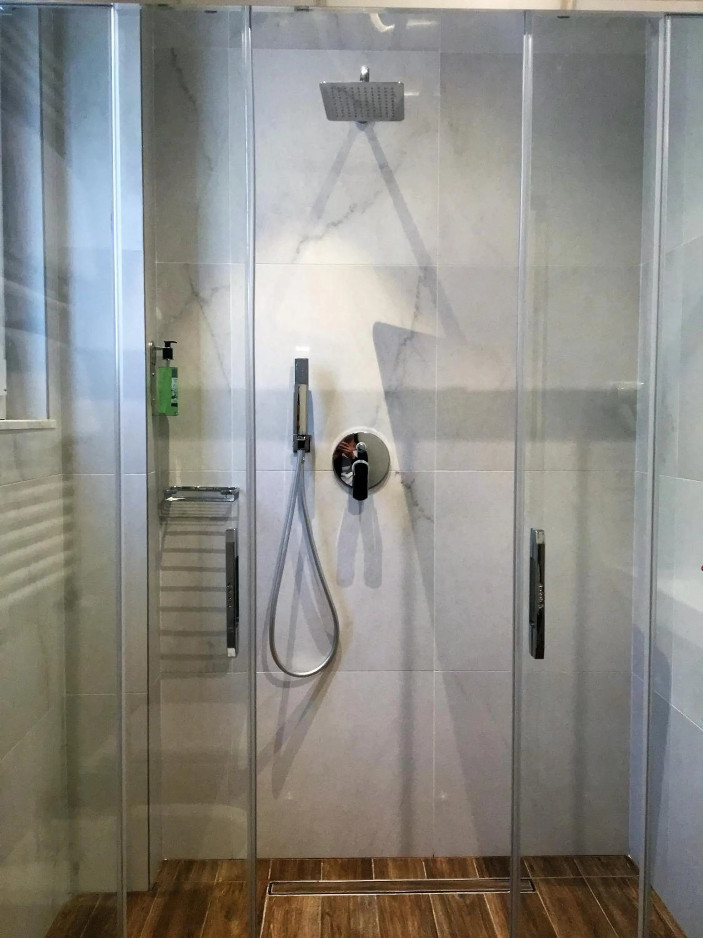 Bed in Hotel Select Suites & Spa - Apartments