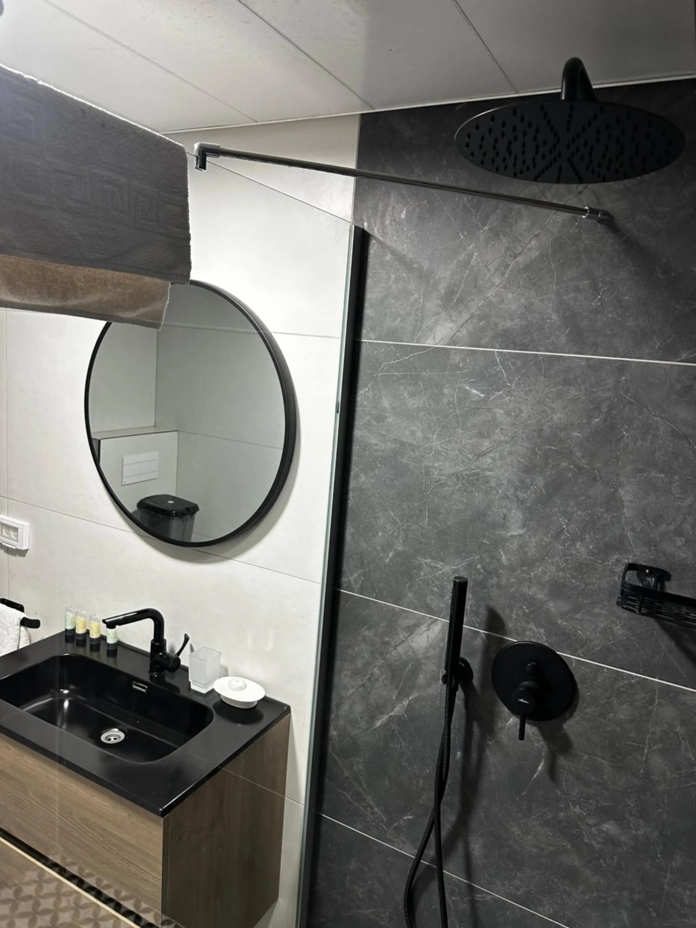 בוטיק רפאל Boutique Rafael