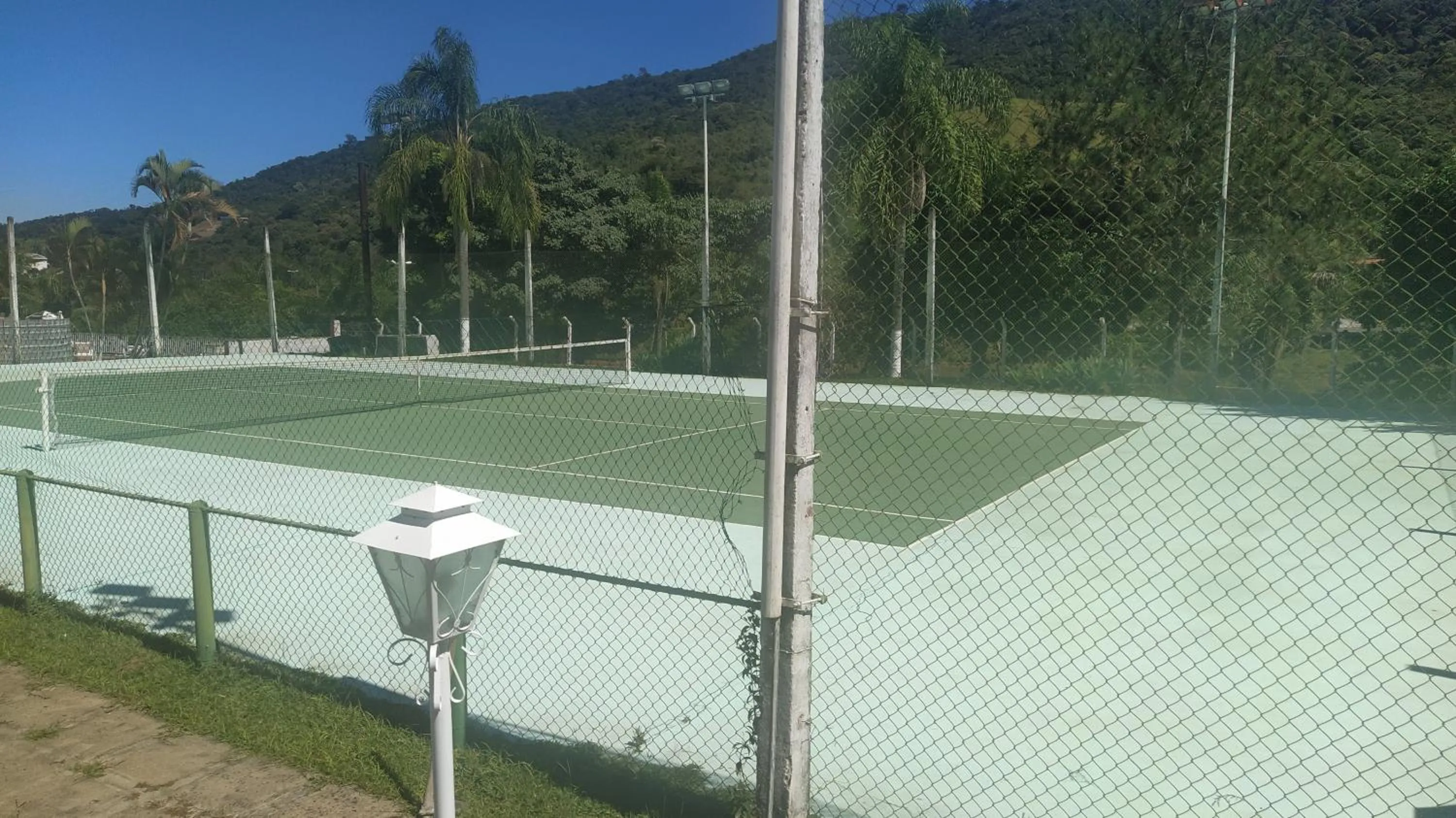 Tennis court in Cavalinho Branco
