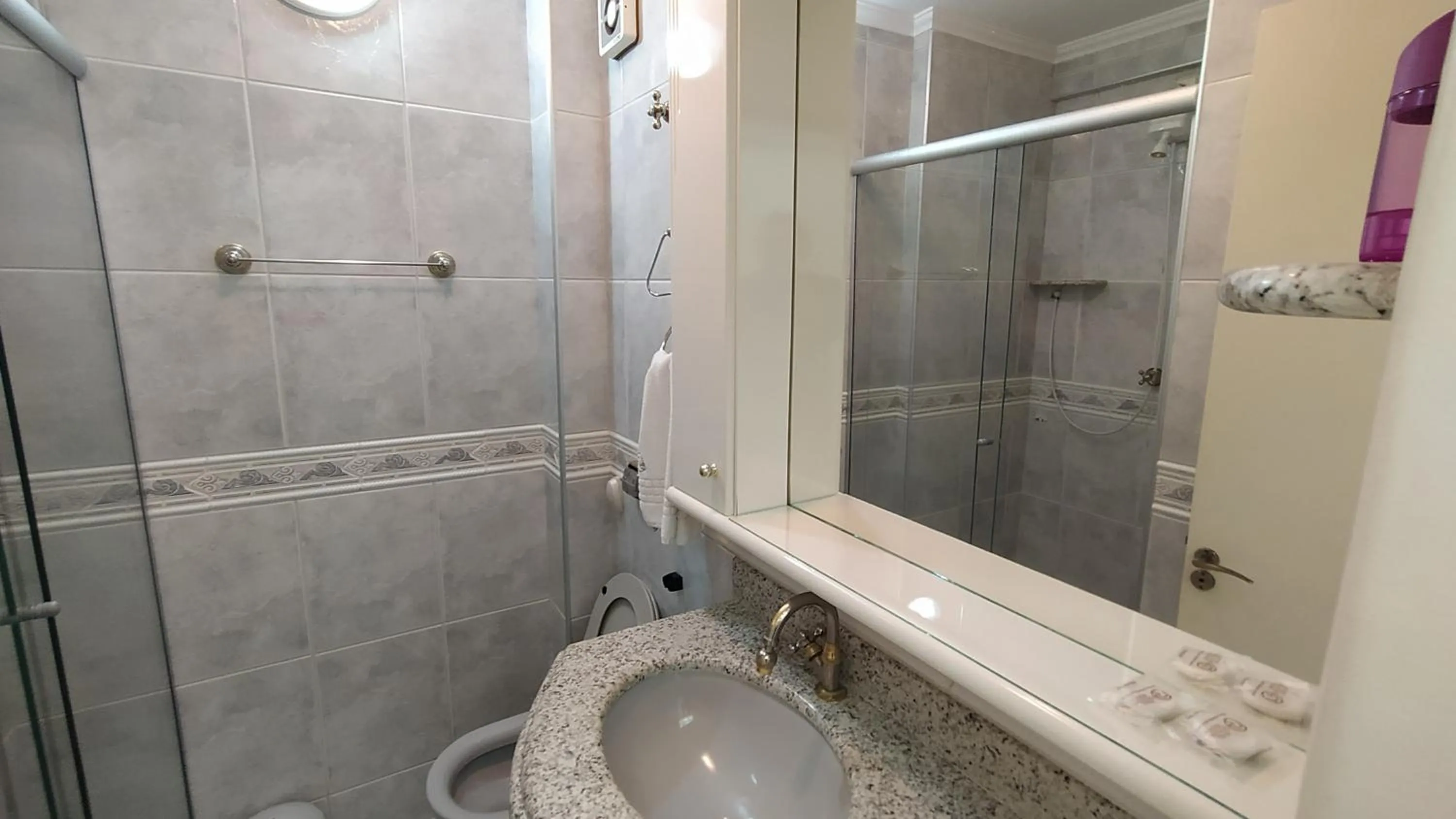 Bathroom in Cavalinho Branco