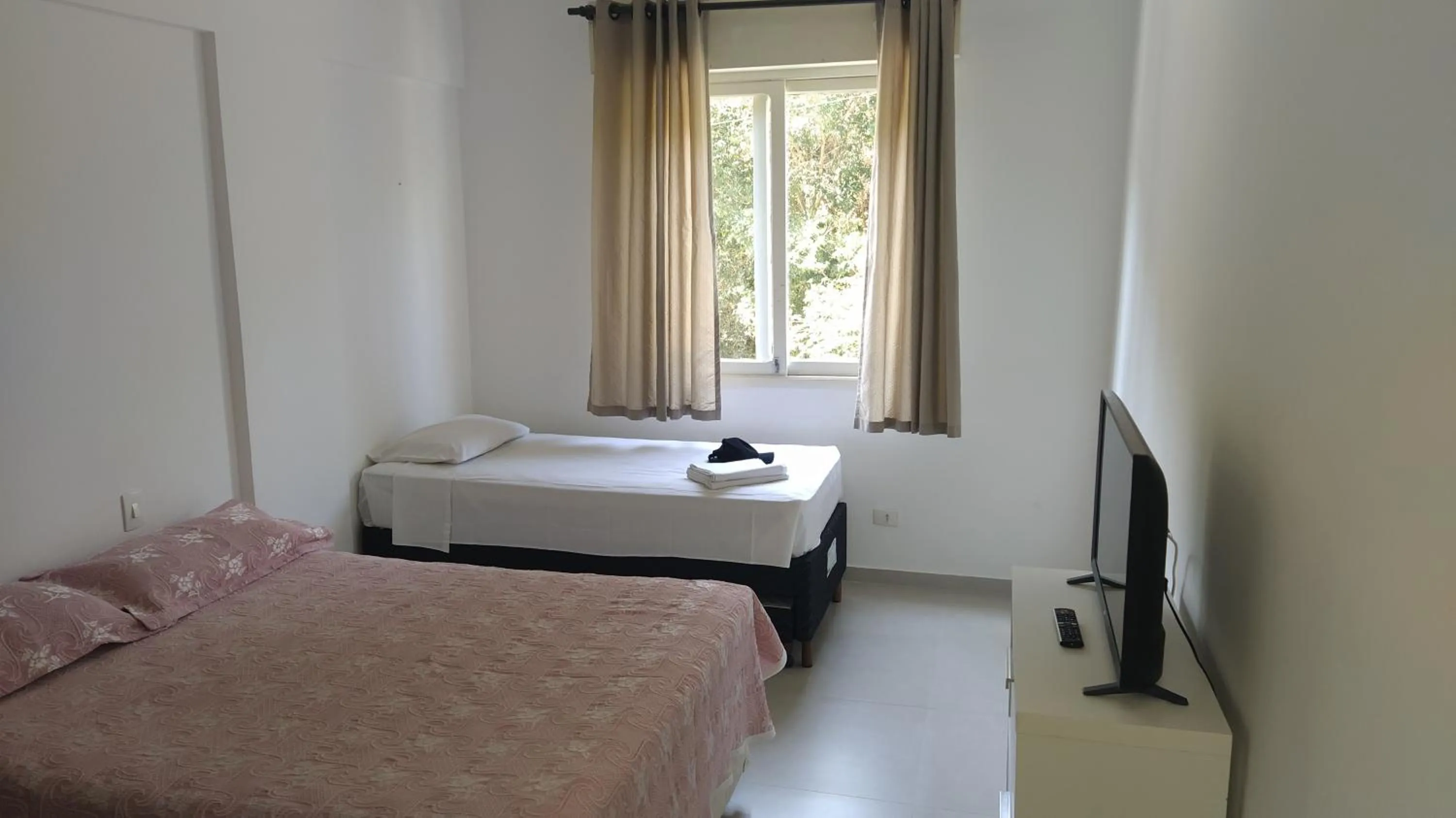 Bed in Cavalinho Branco