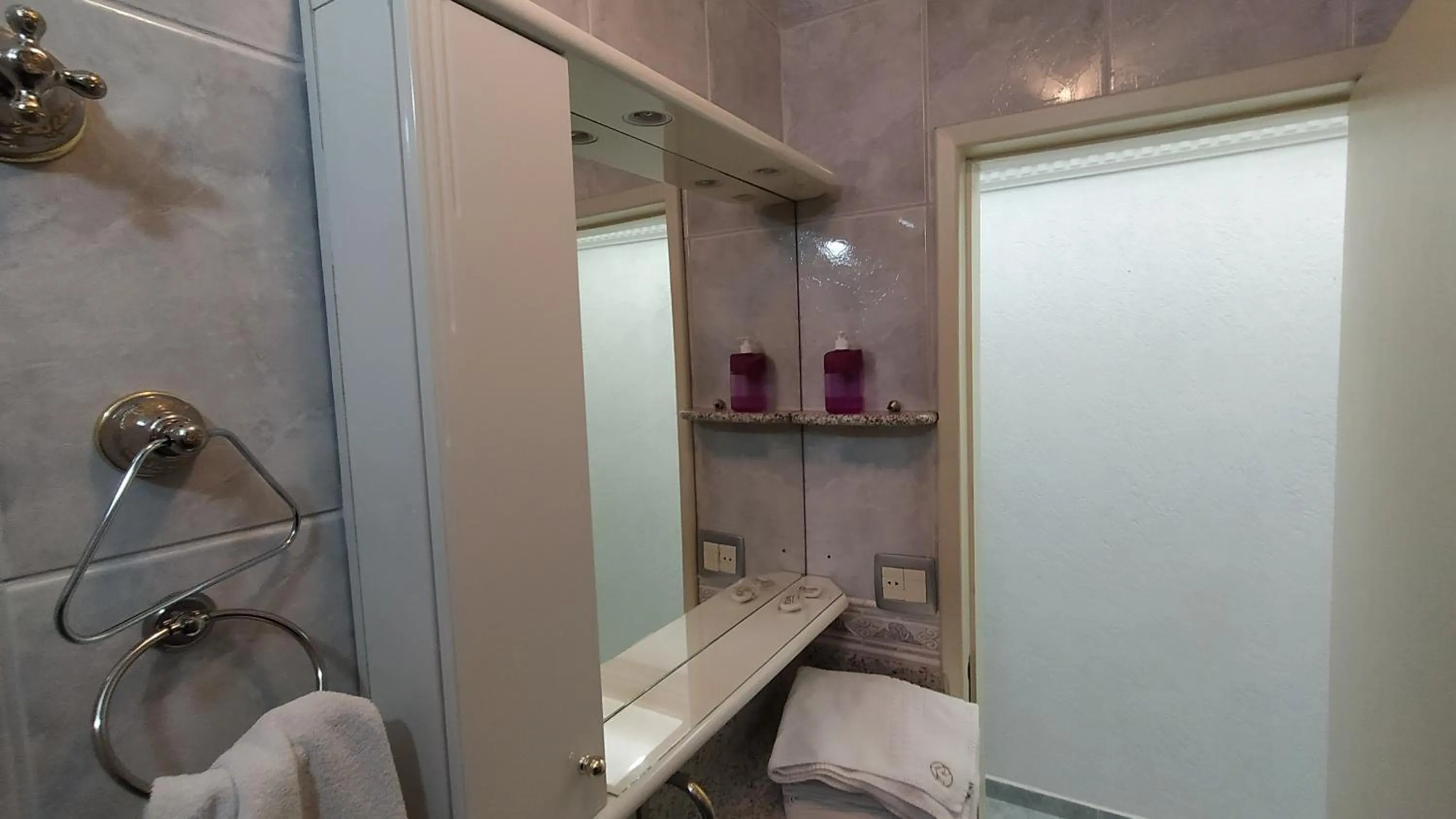 Bathroom in Cavalinho Branco