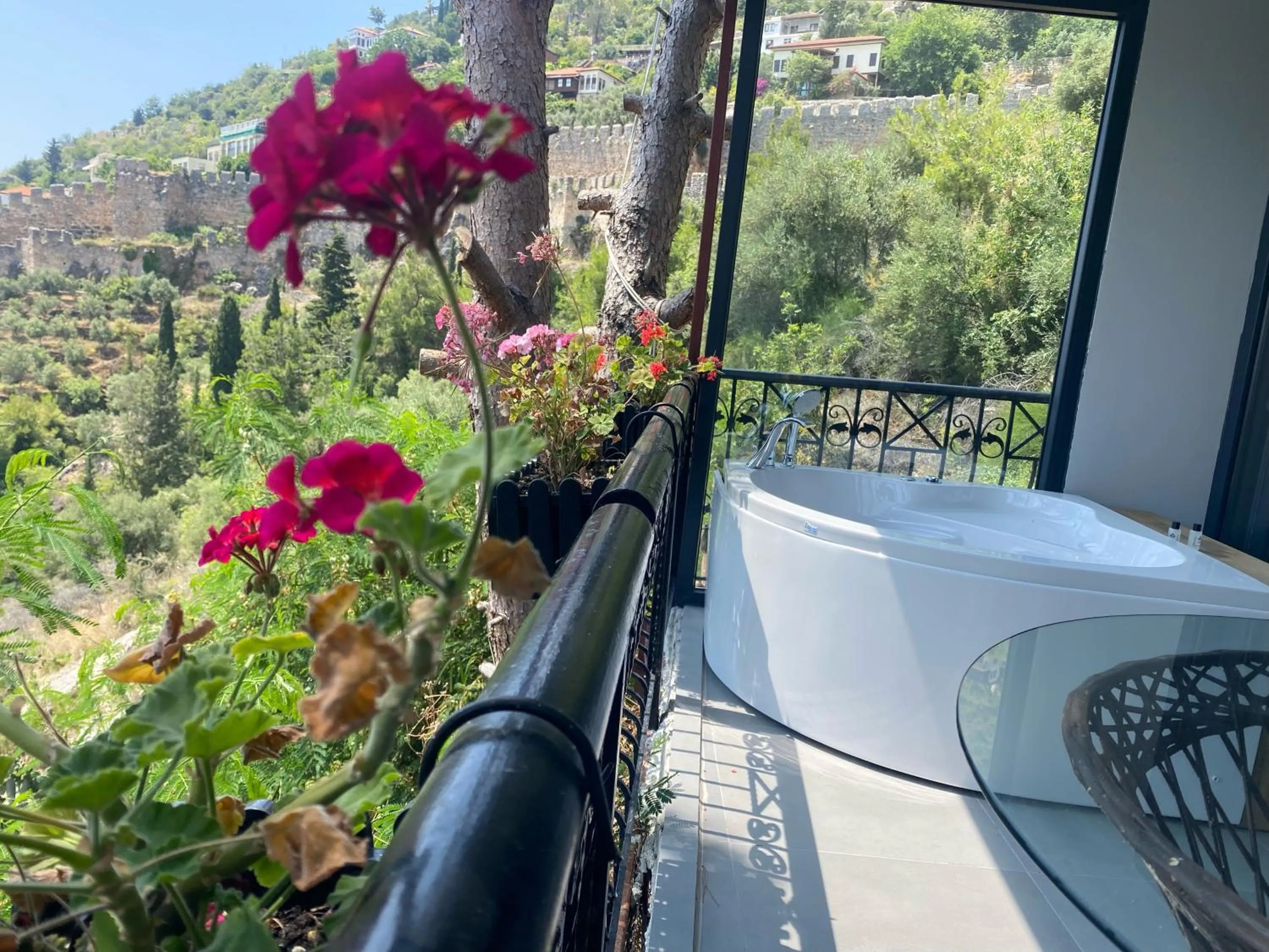 Hot Tub in Castle Boutique Hotel Alanya