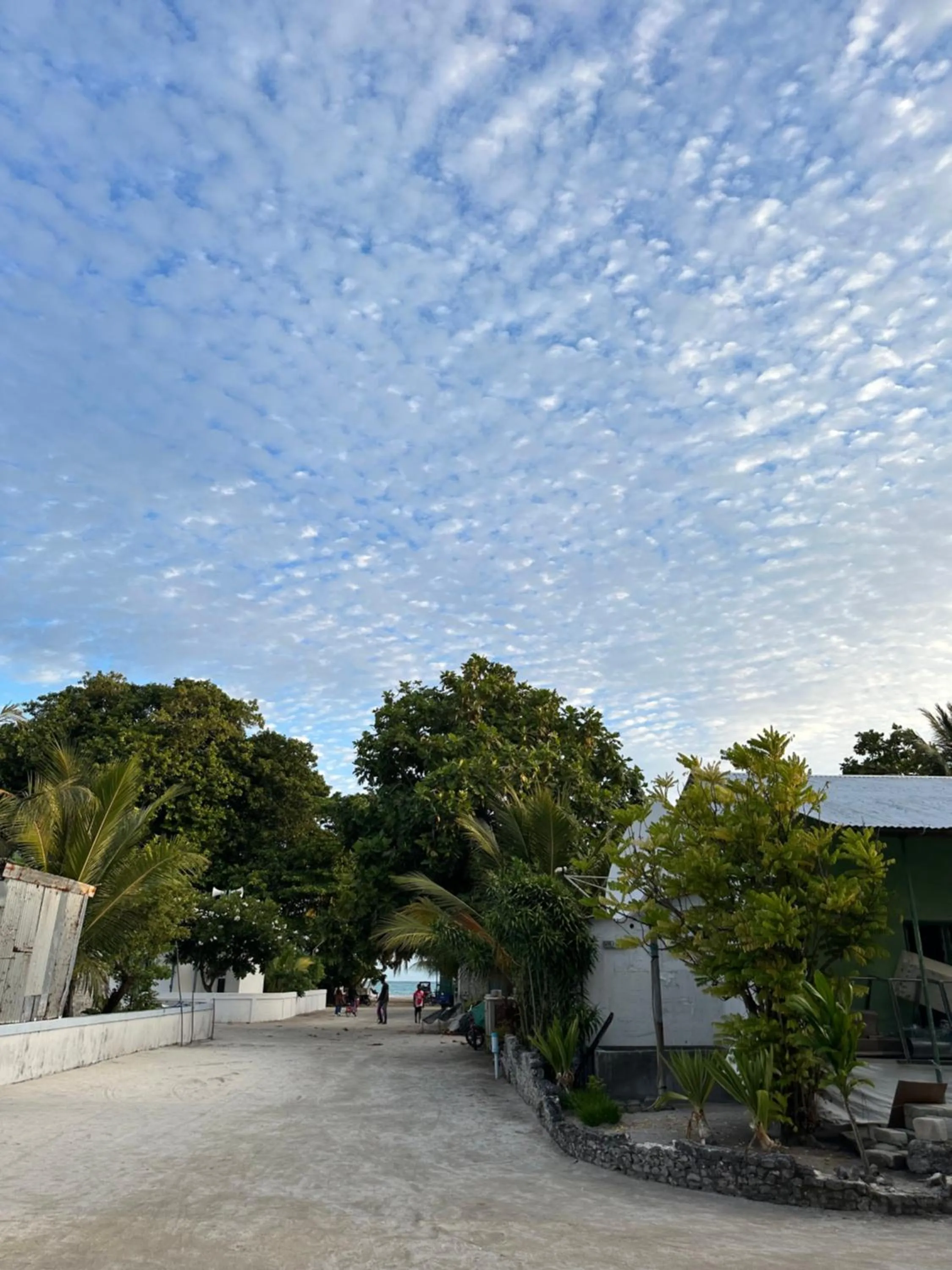 Atholhu Residence