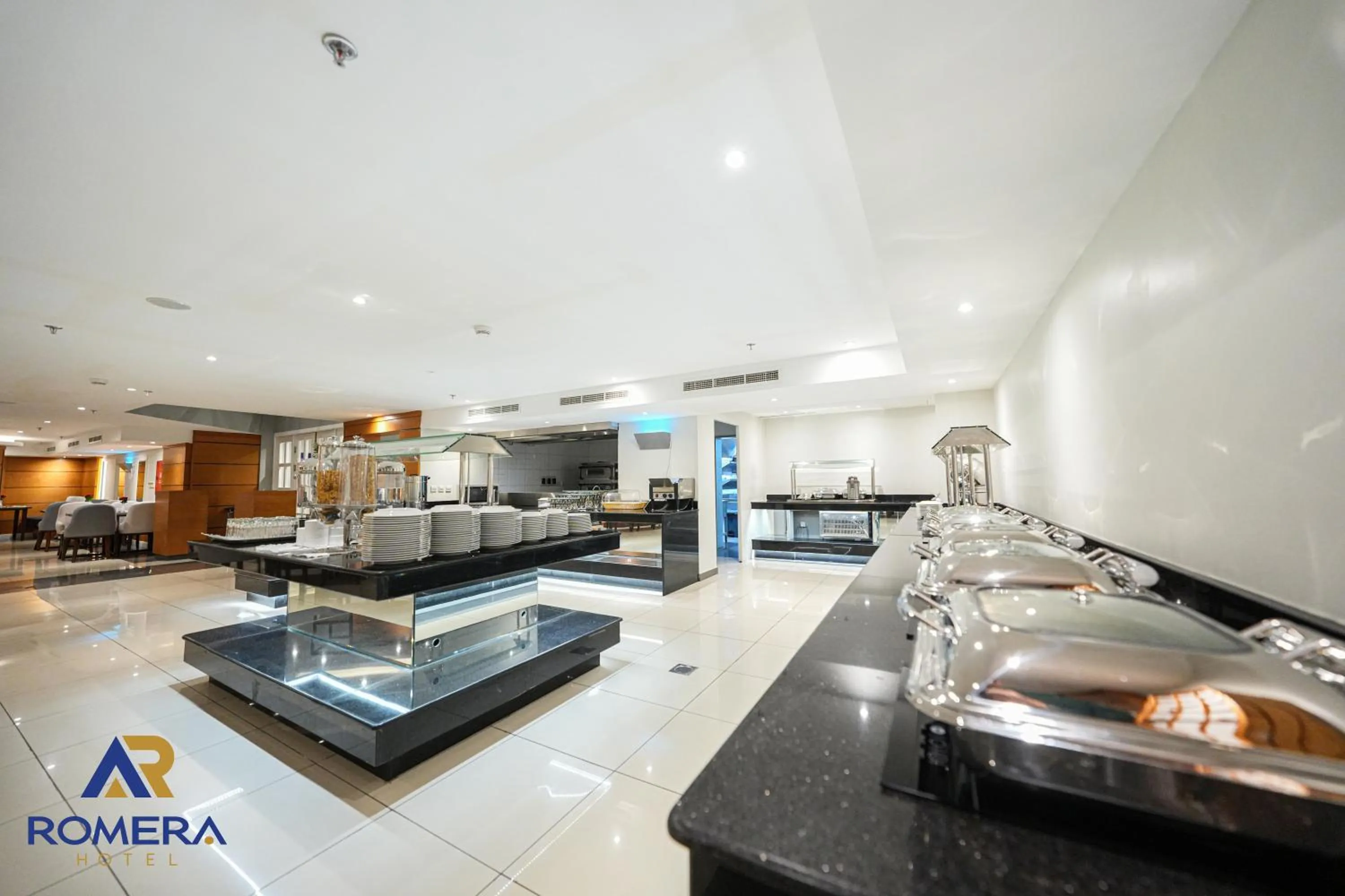 Restaurant/places to eat in Romera Hotel