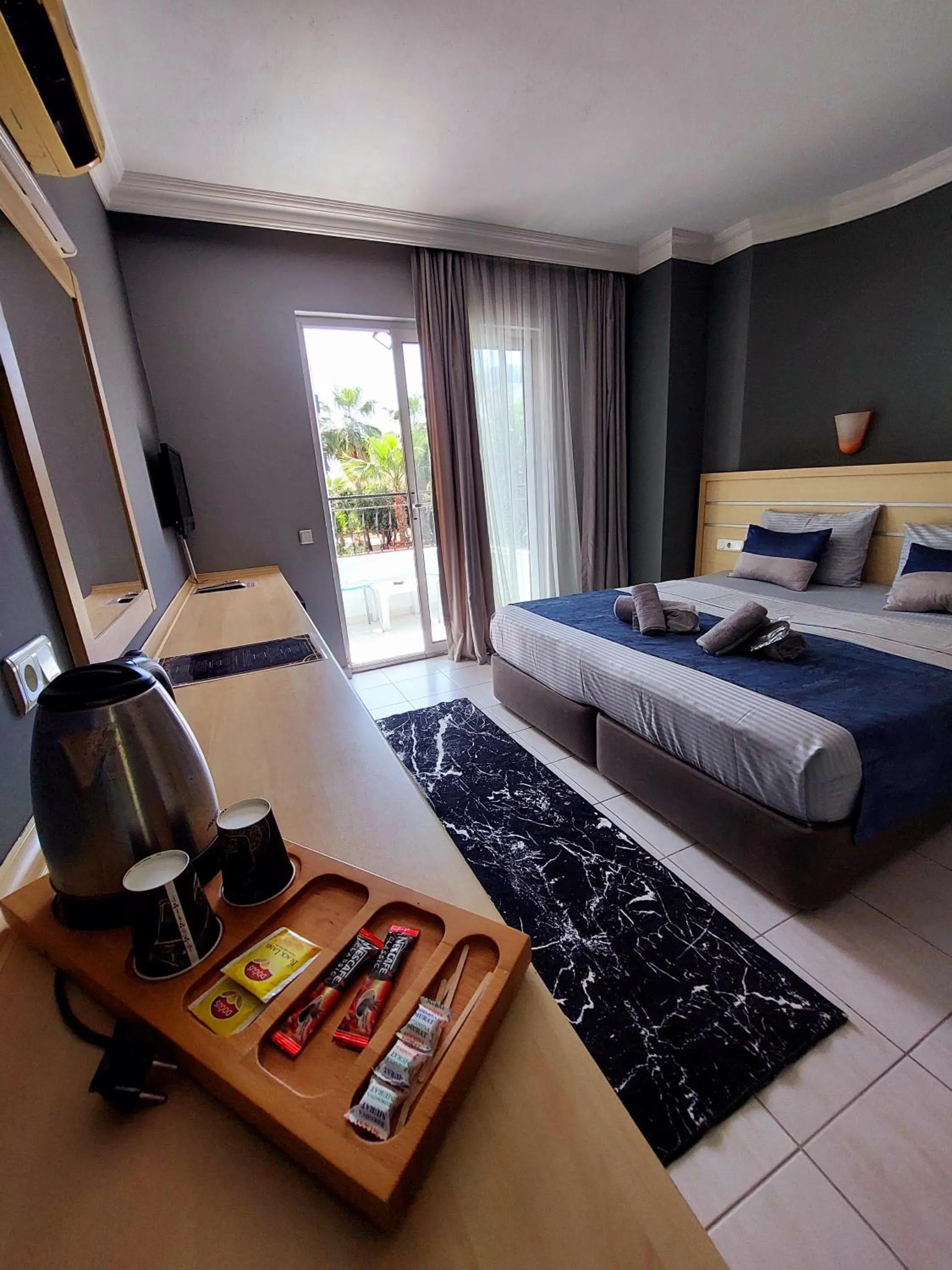 Bed in Summer rose hotel