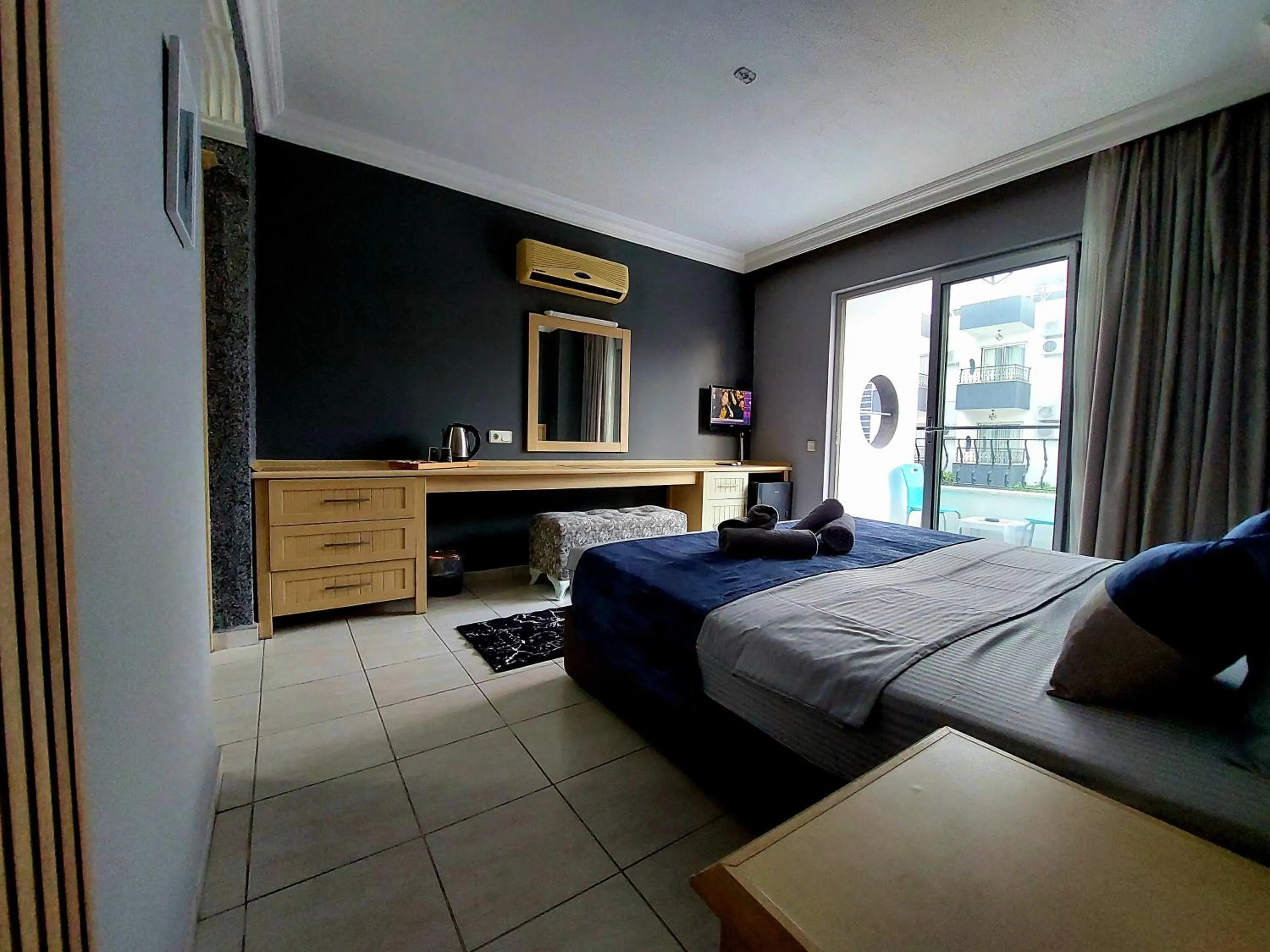 Bed in Summer rose hotel