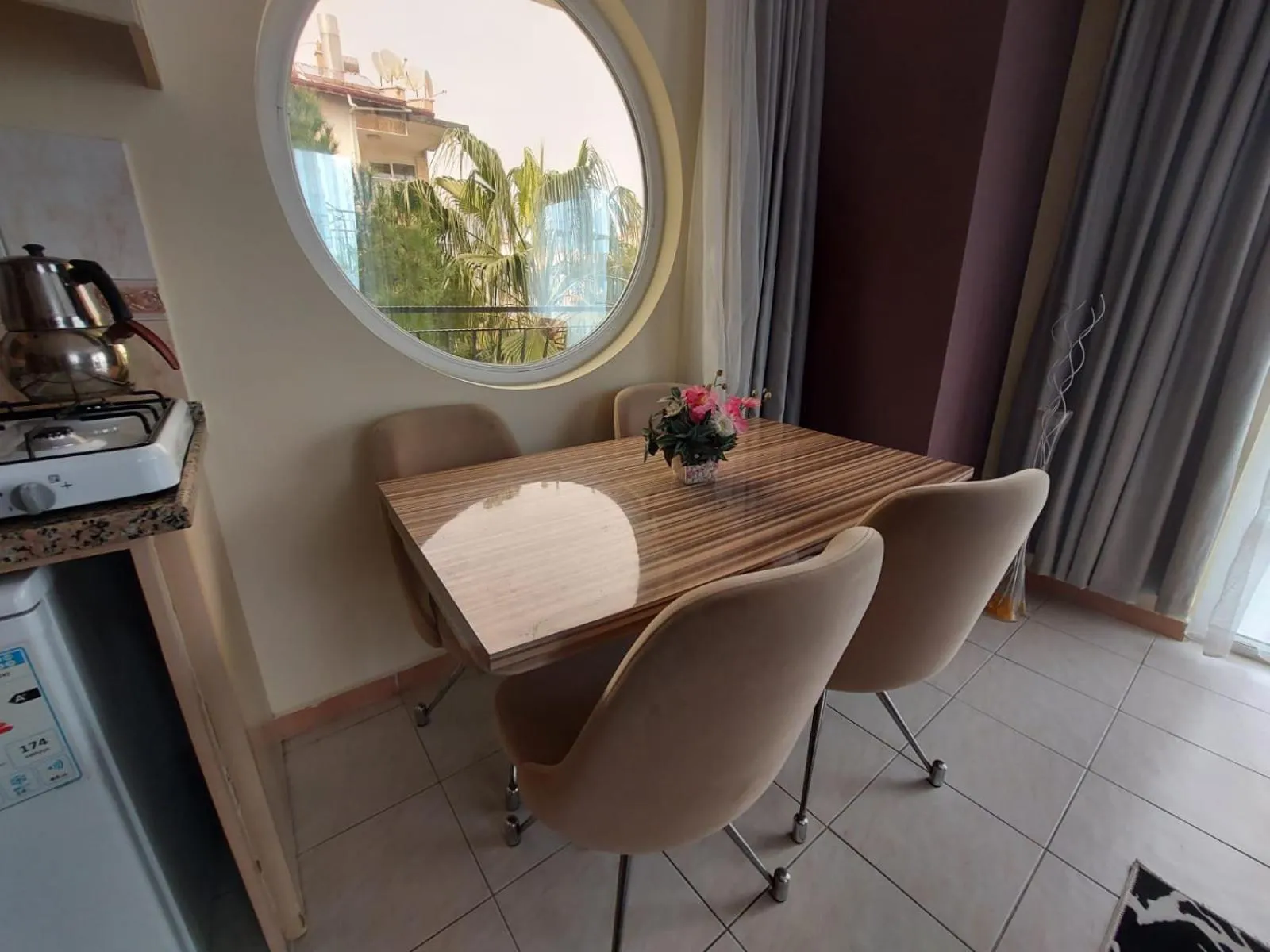 Coffee/tea facilities in Summer rose hotel