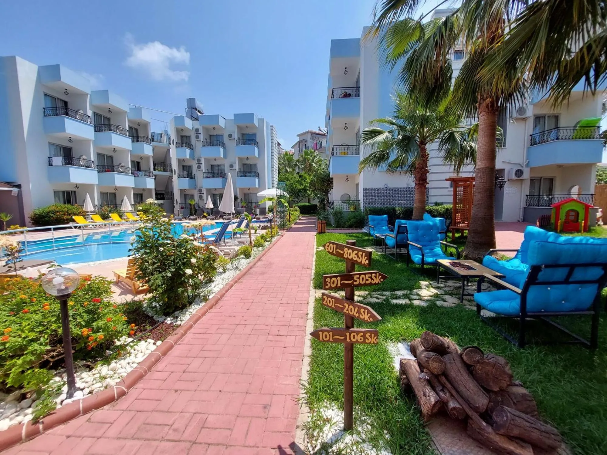 Property building in Summer rose hotel