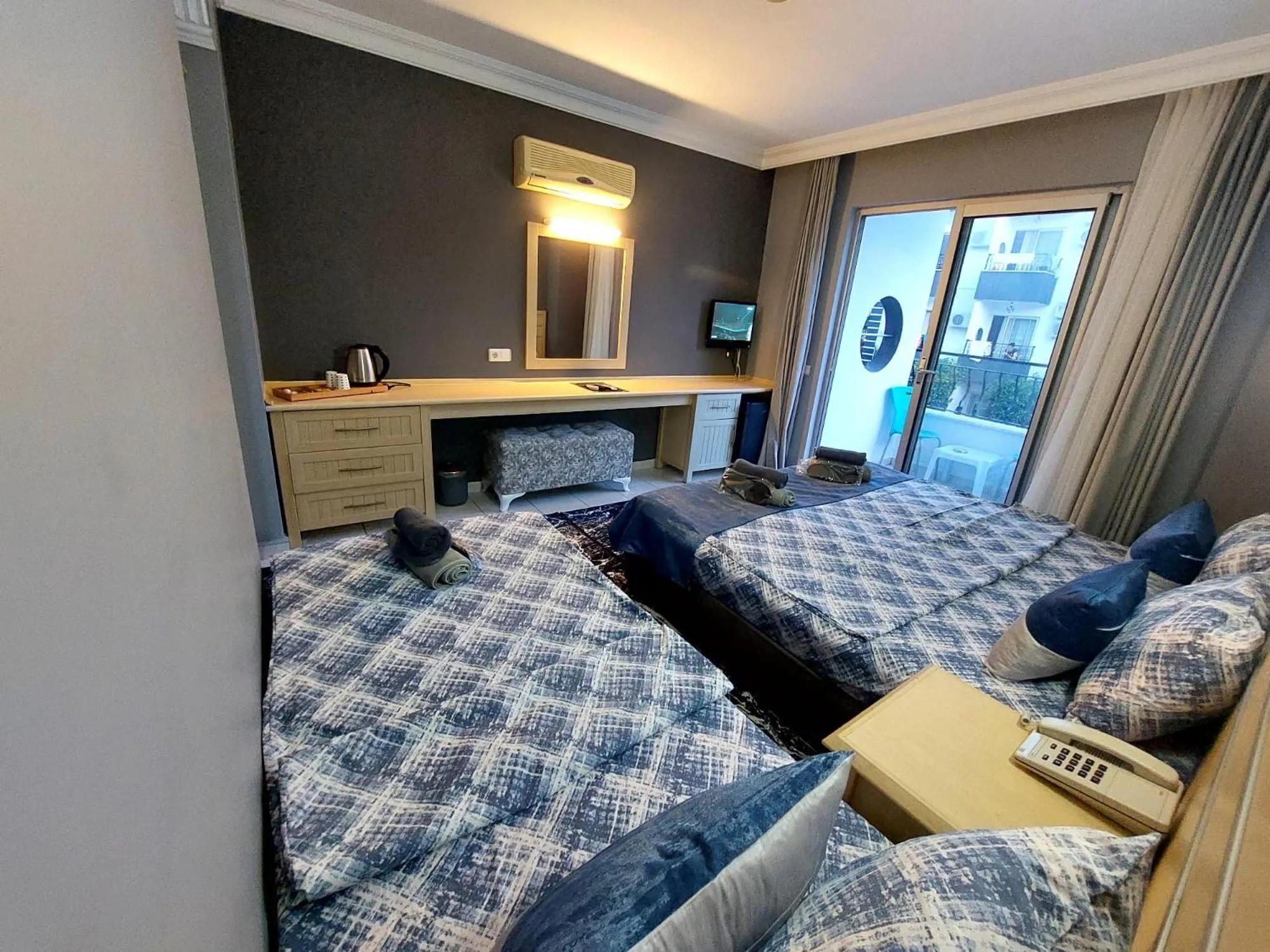 Bed in Summer rose hotel