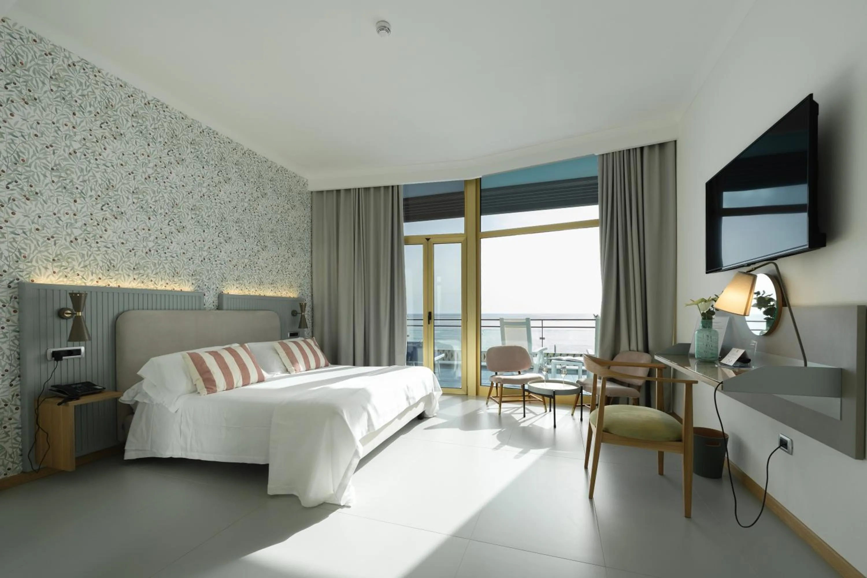 Bedroom, Bed in Reginna Palace Hotel