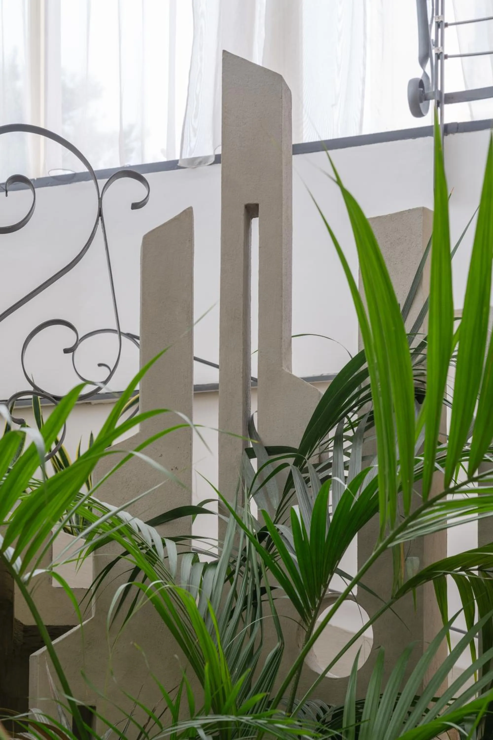 Communal lounge/ TV room in Reginna Palace Hotel