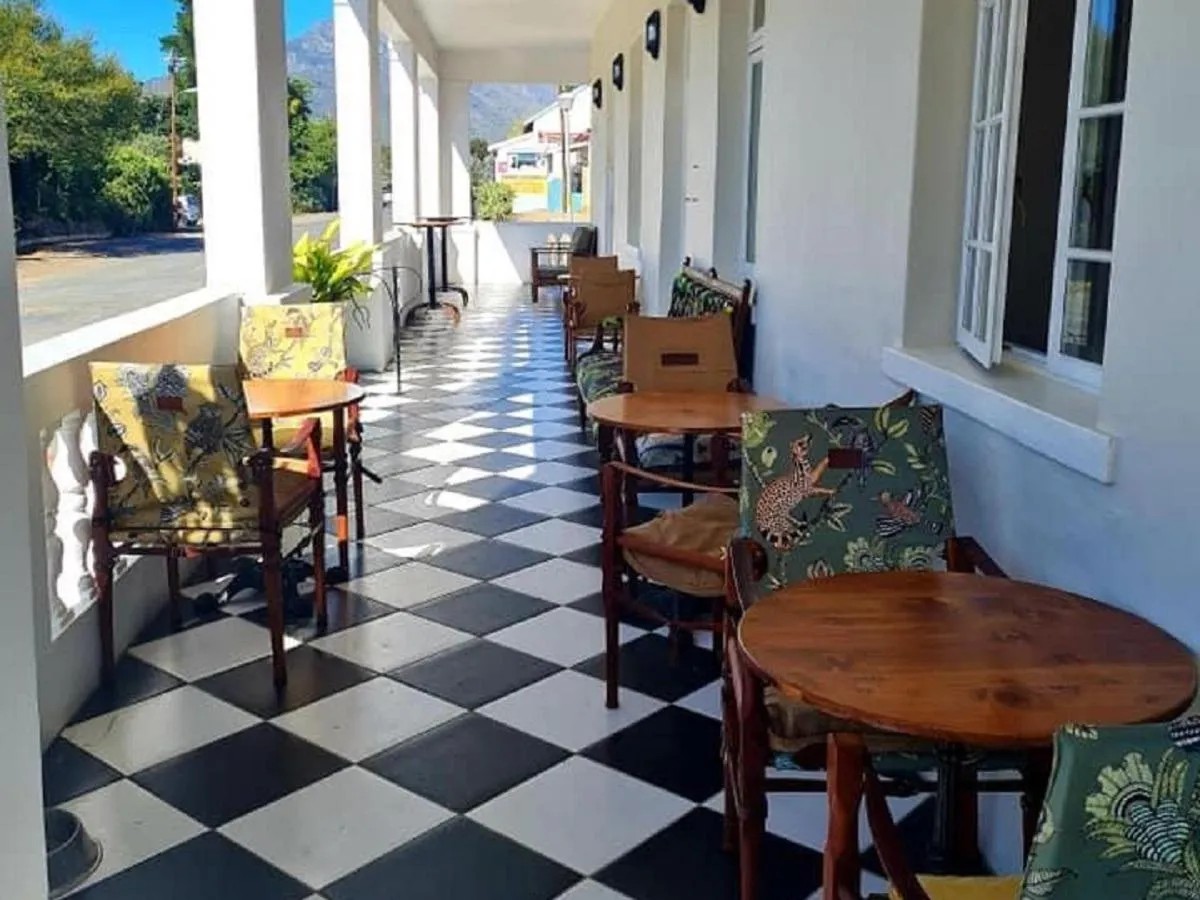 Patio in KAROO ART HOTEL 4 Star