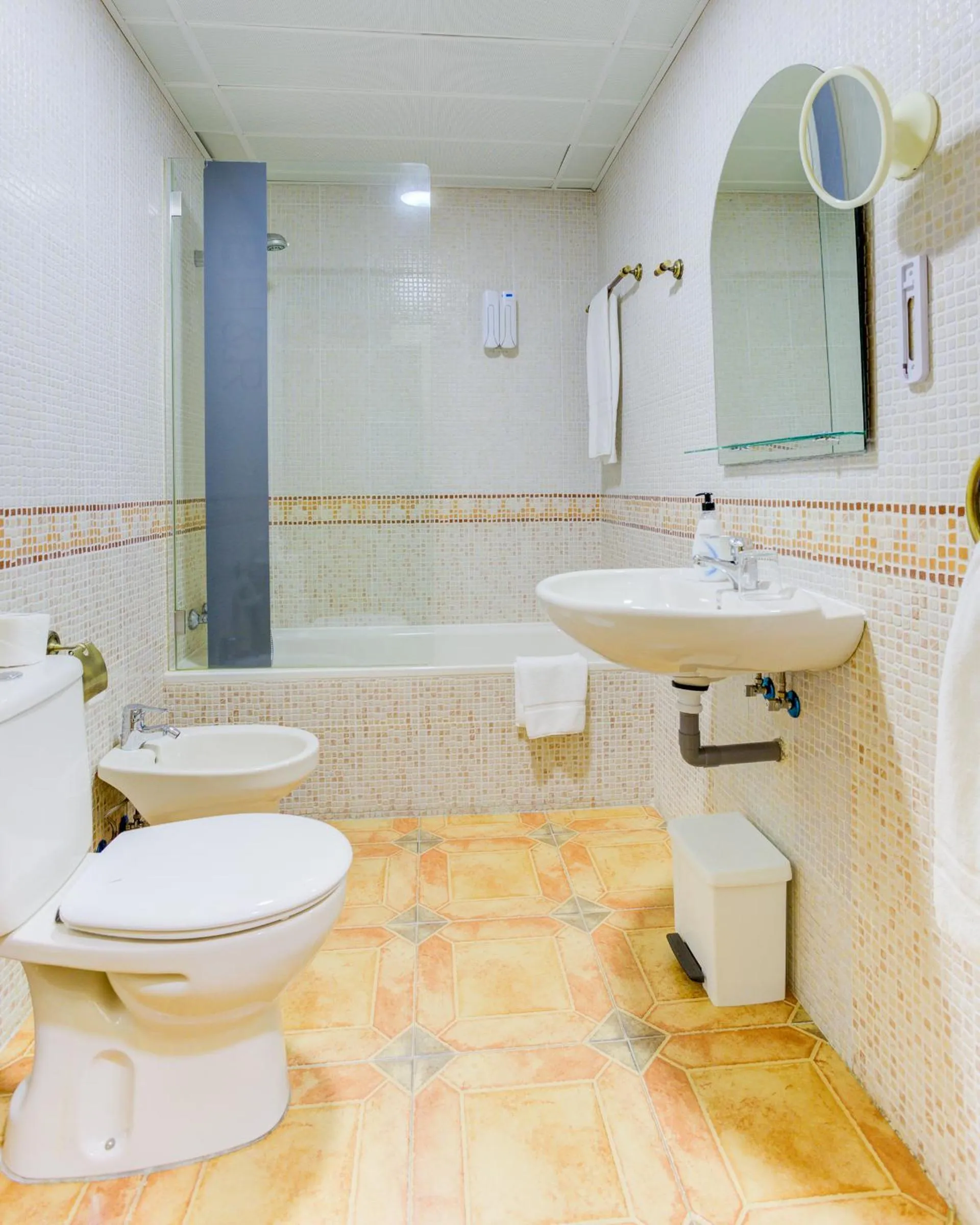 Bathroom in Hotel Pizarro