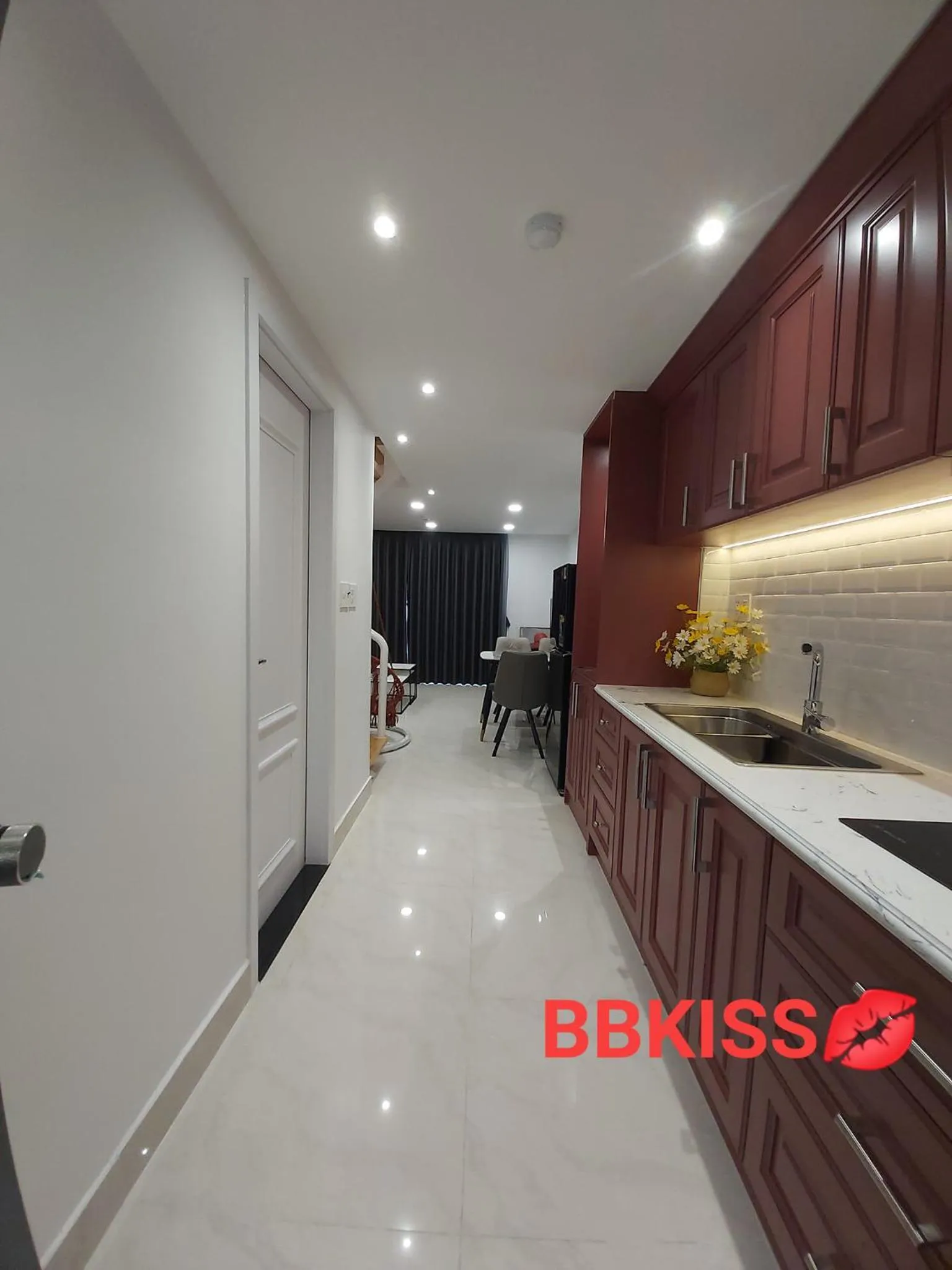 Kitchen or kitchenette in BBKISS Apartments & Hotel