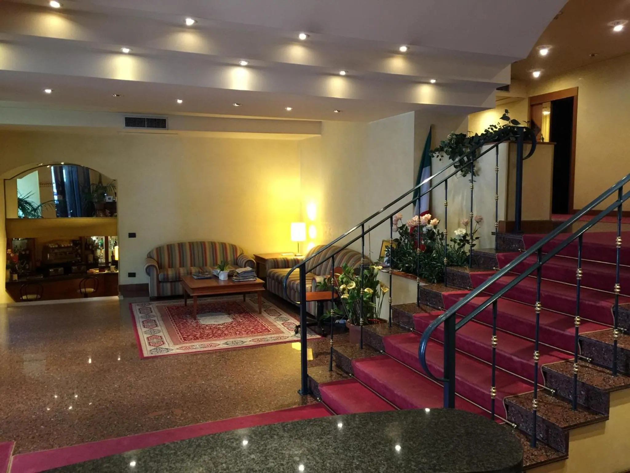 Lobby or reception in Savant Hotel