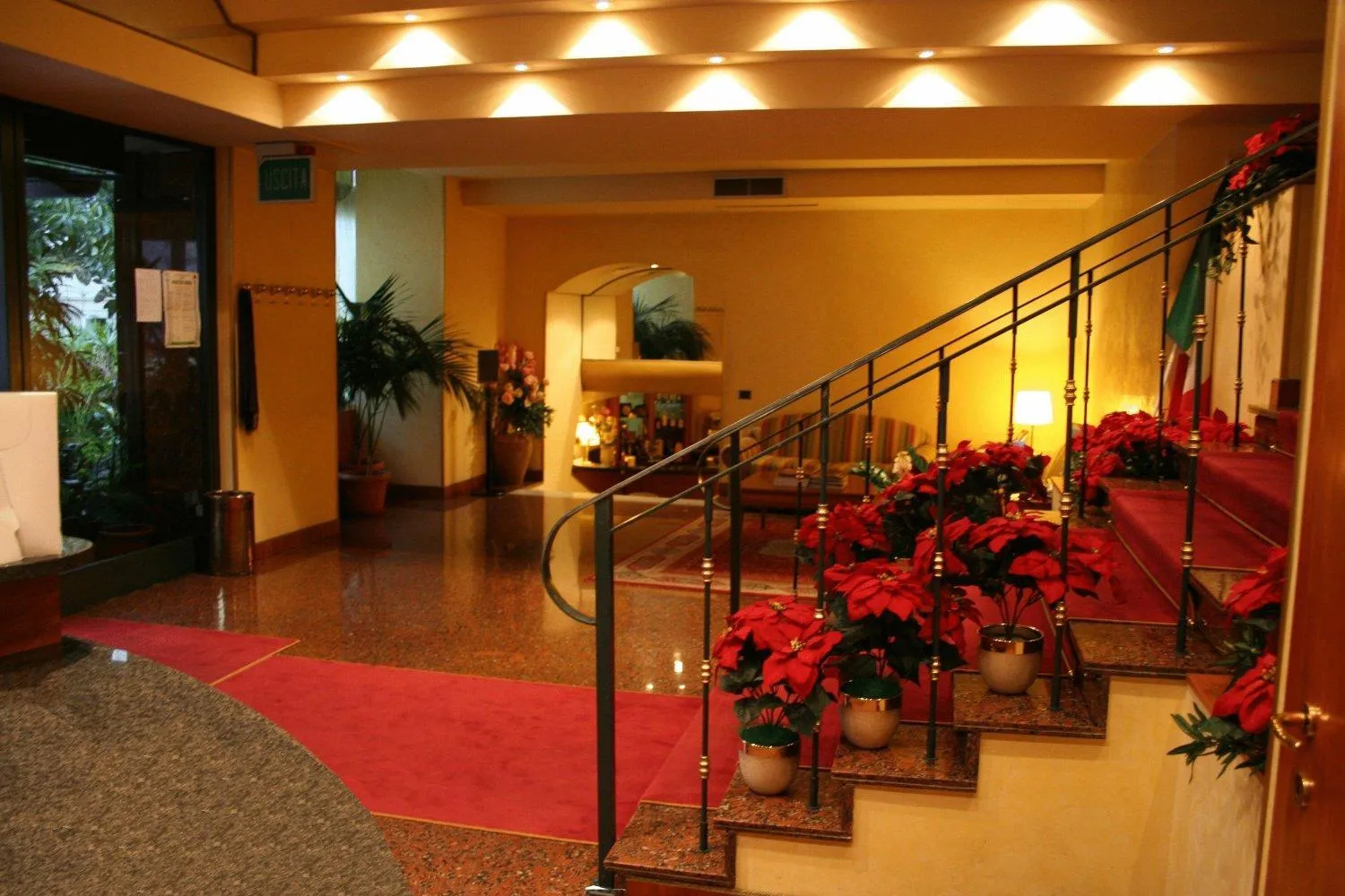 Lobby or reception in Savant Hotel