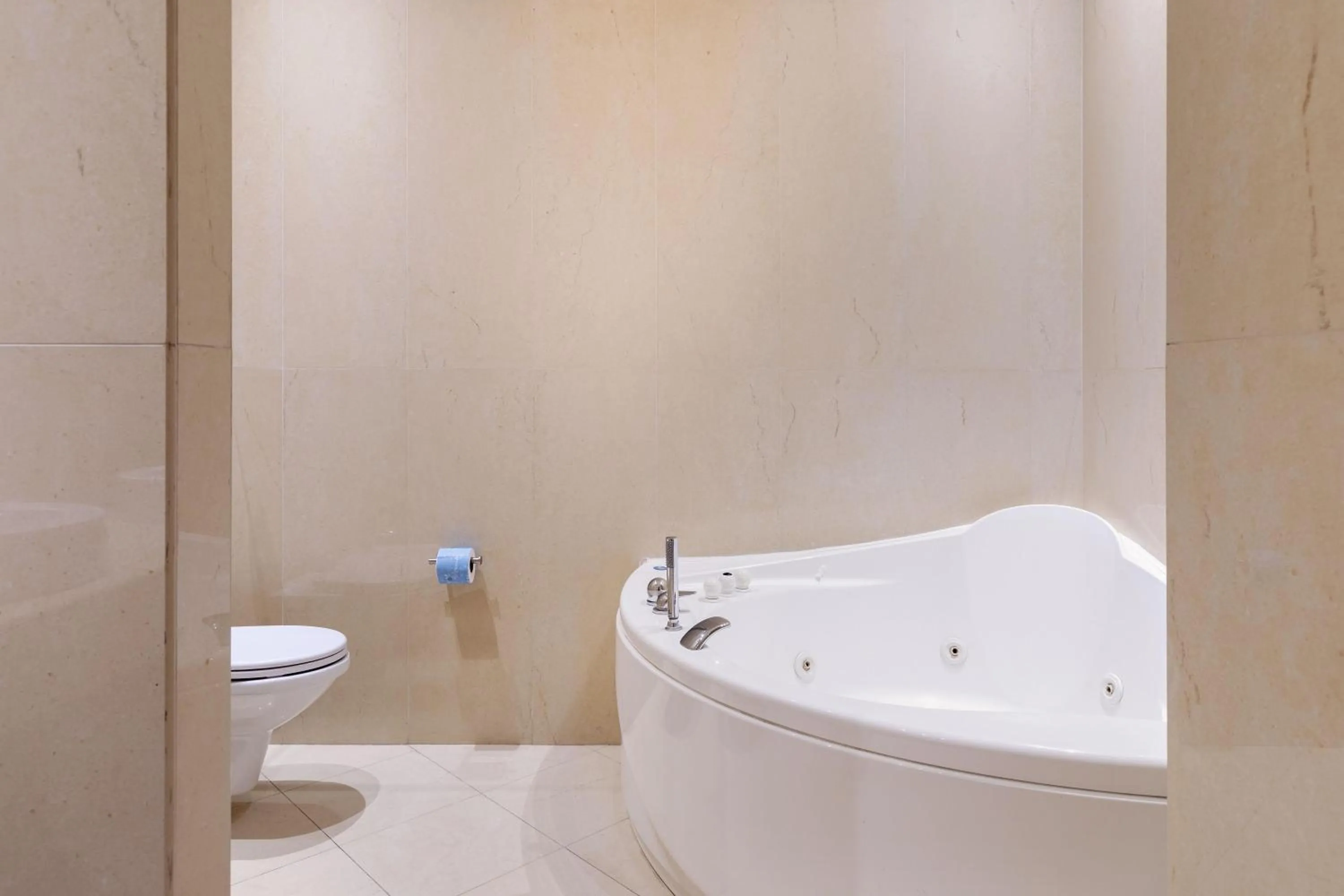 Bathroom in B&B Hotel Sassuolo