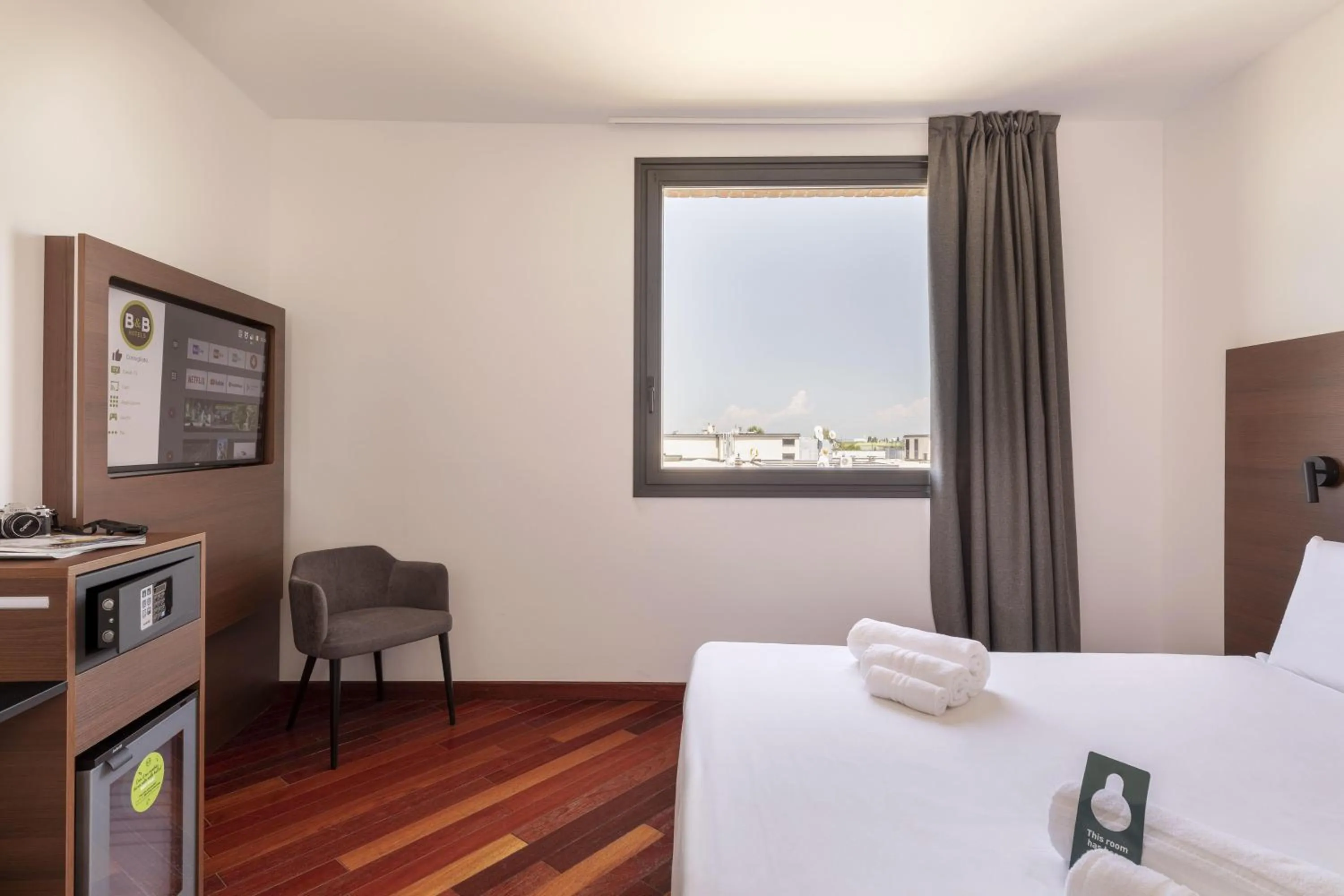 Photo of the whole room, Bed in B&B Hotel Sassuolo