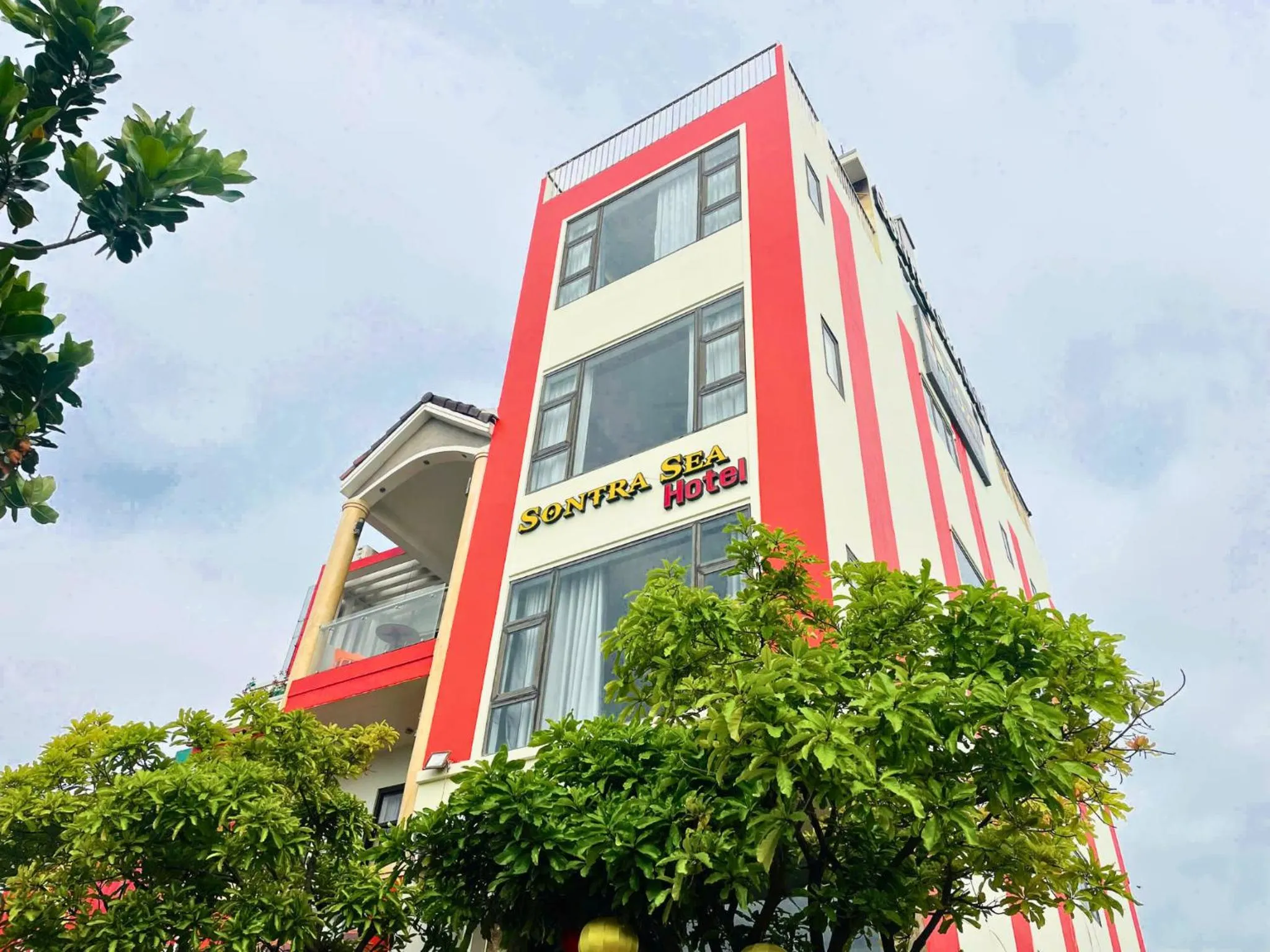 Property building in Sontra Sea Hotel