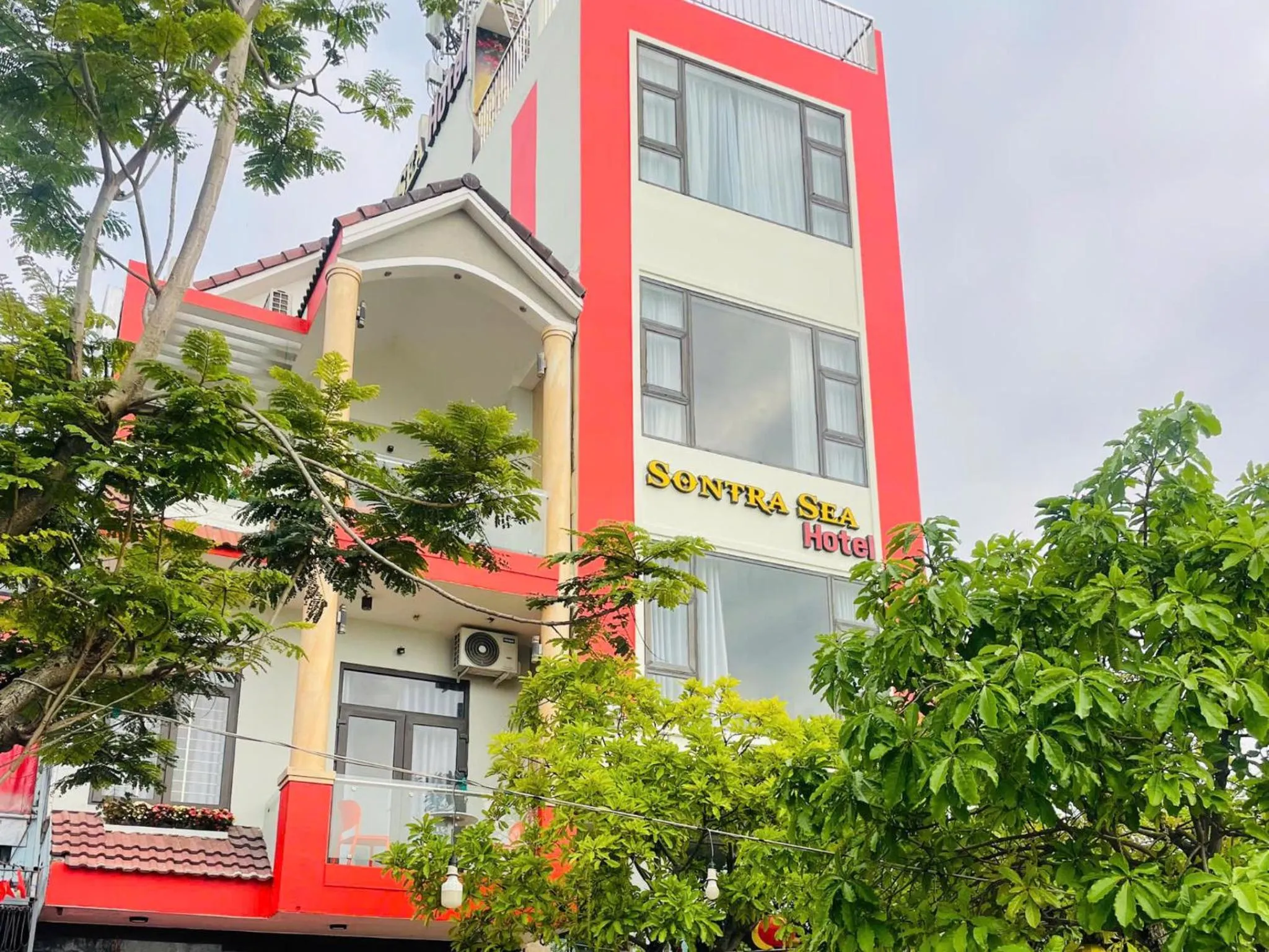 Property building in Sontra Sea Hotel