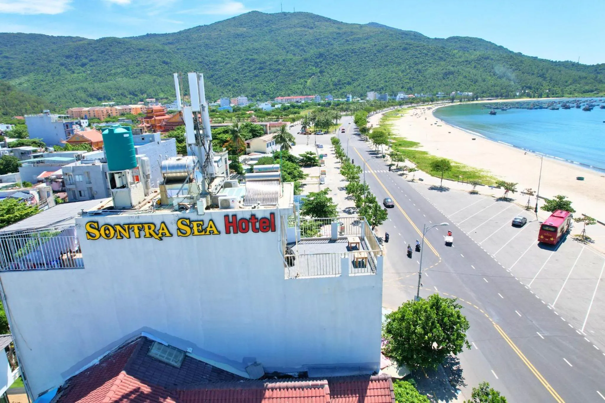 Property building in Sontra Sea Hotel