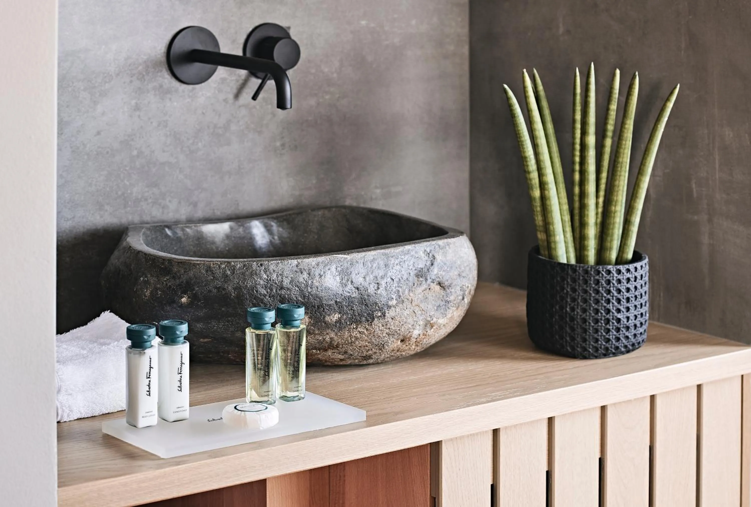 Bathroom in Cama Luxury Suites Glyfada