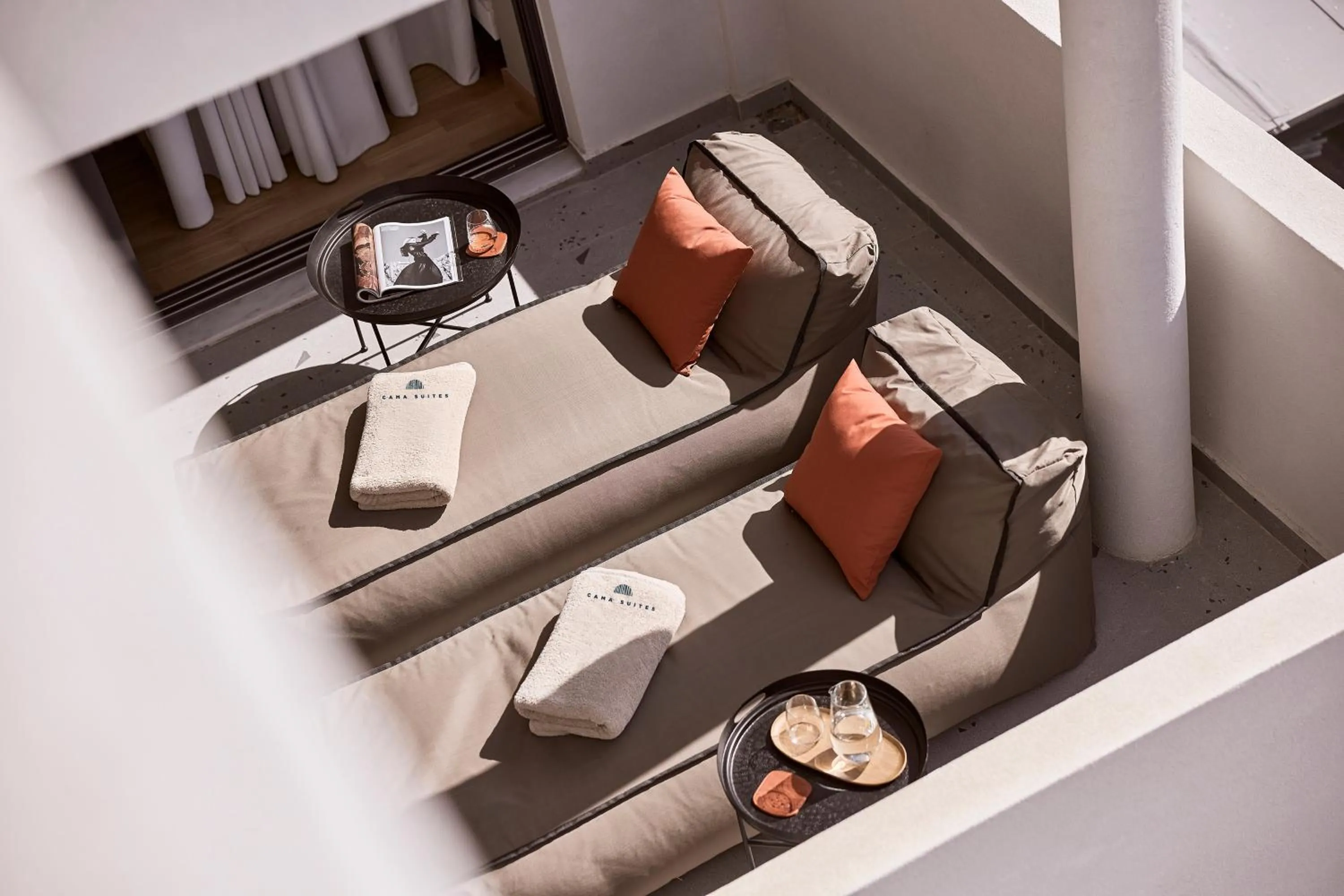 Photo of the whole room in Cama Luxury Suites Glyfada