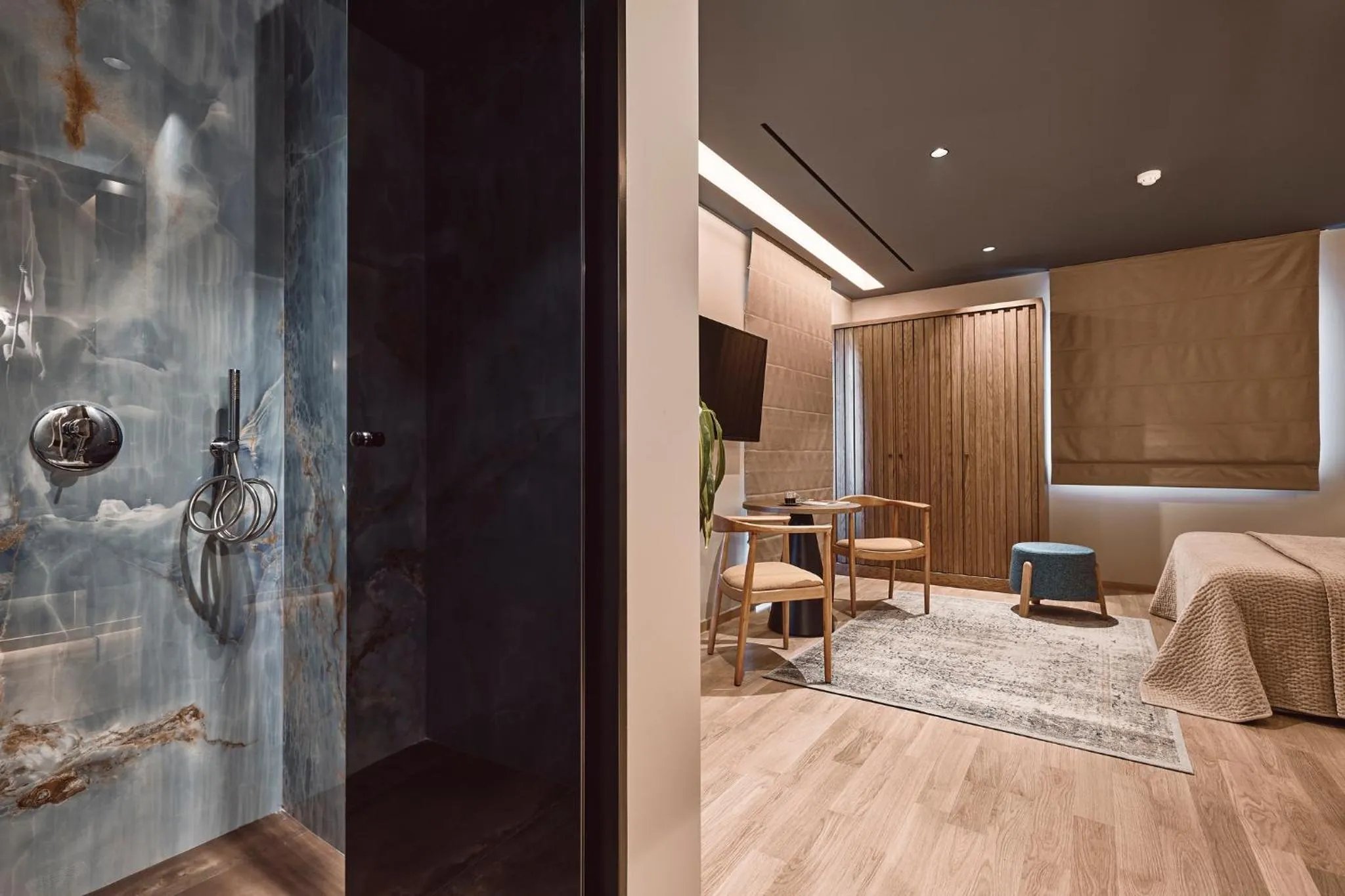 Shower in Cama Luxury Suites Glyfada