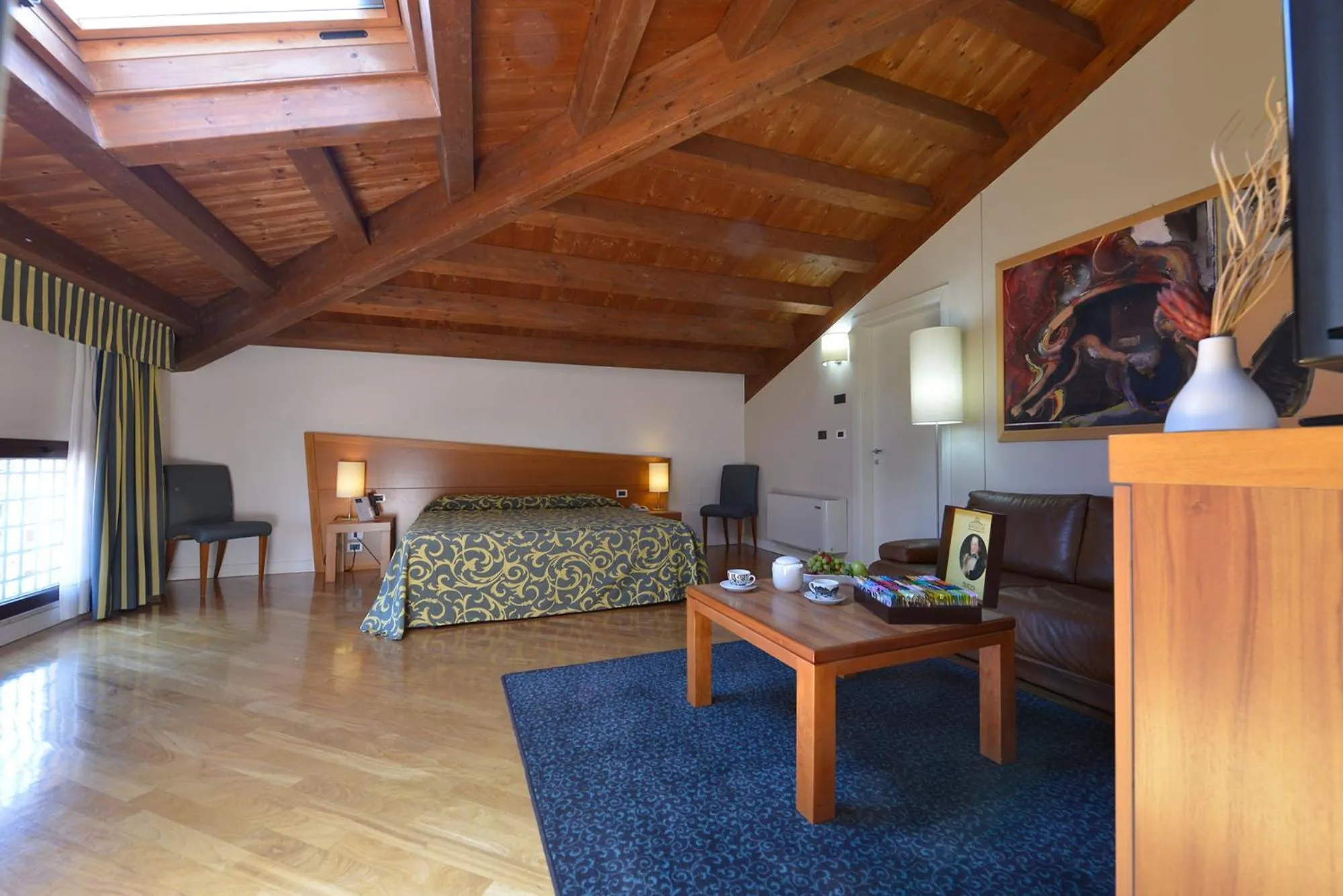 Deluxe Double Room with Castle View in Hotel Ferrara
