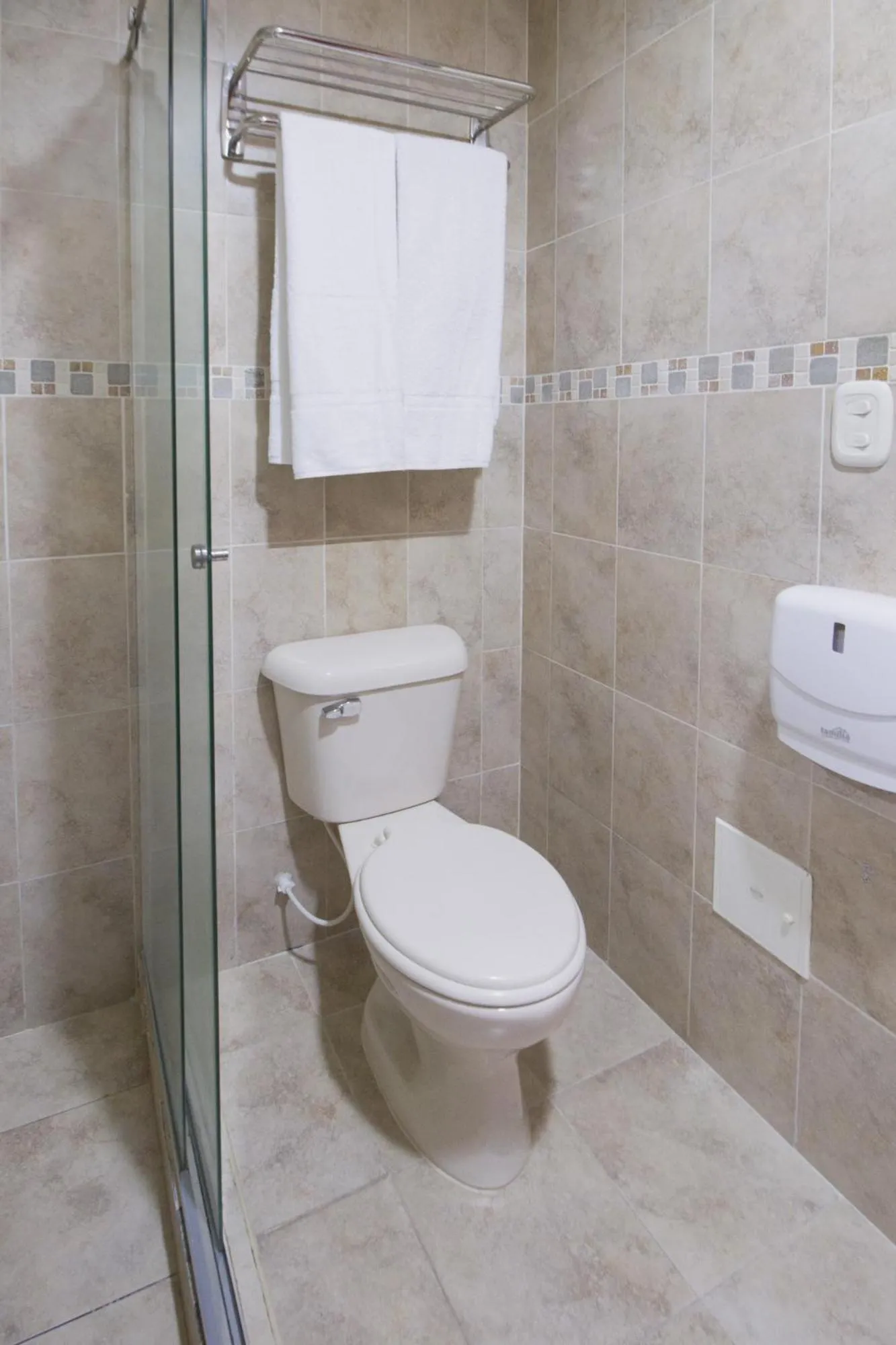 Bathroom in Hotel Luxor Pereira